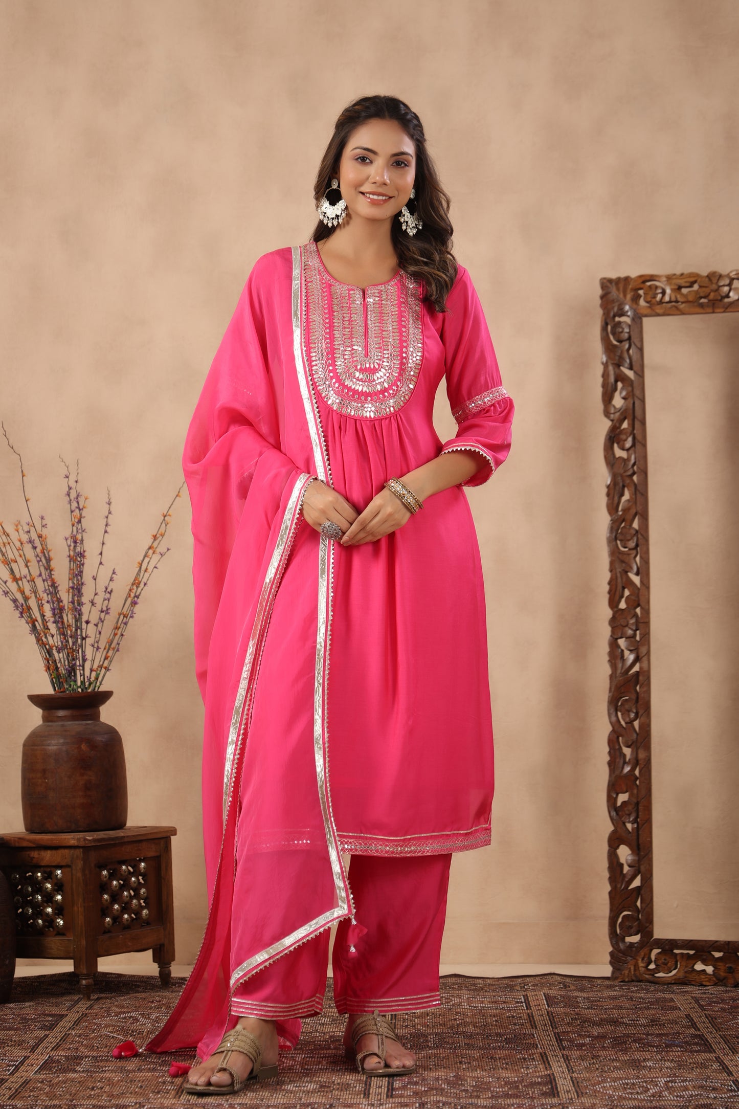 Gota pink Nyra silk suit