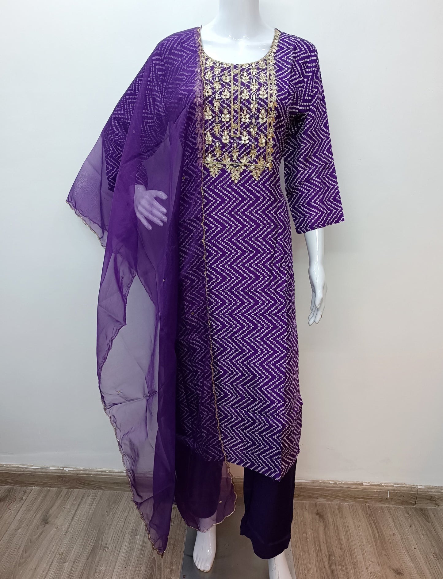 Pink/puple Bandhani pure muslin suit