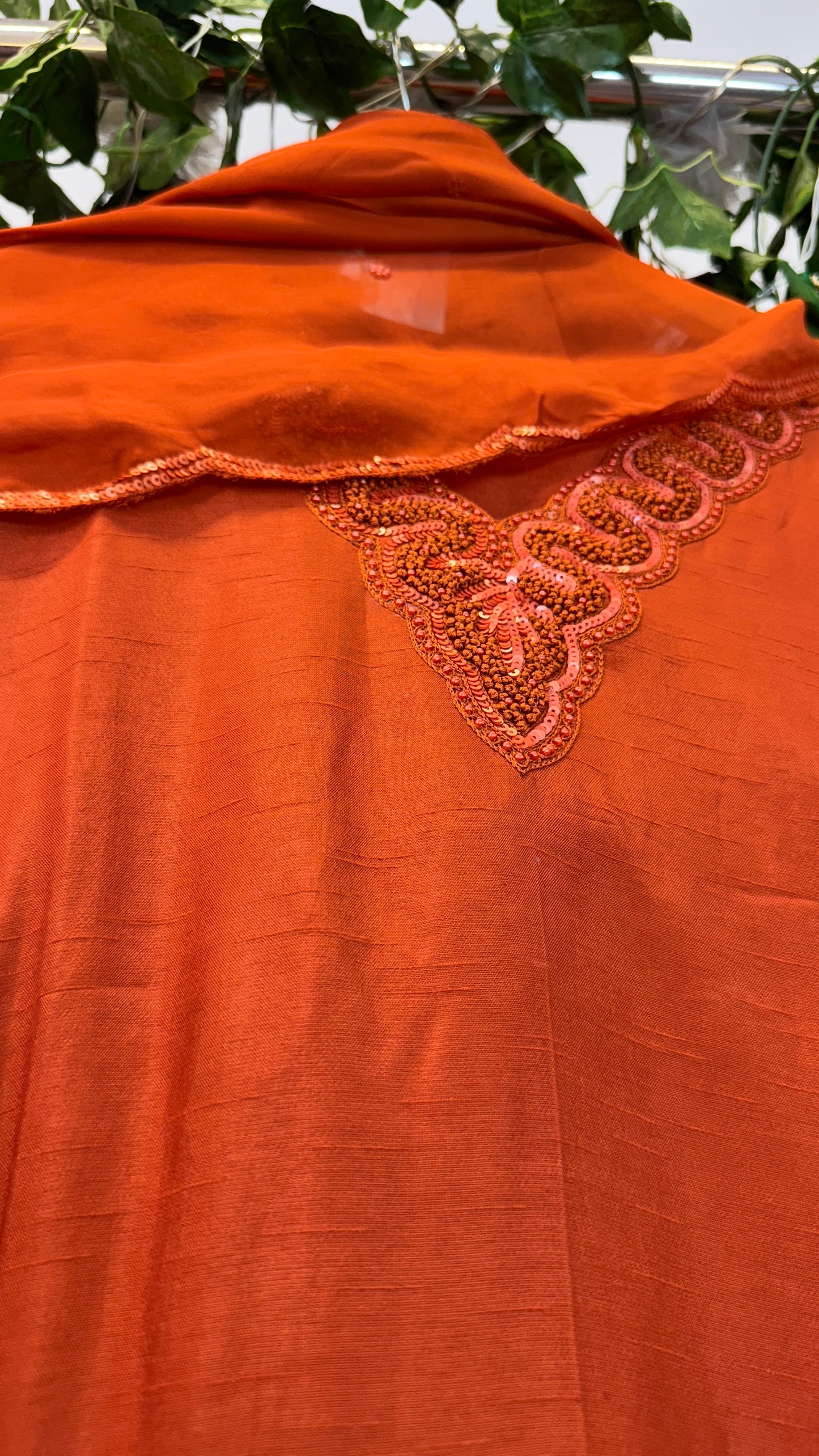Not hand work rust/pink silk suit