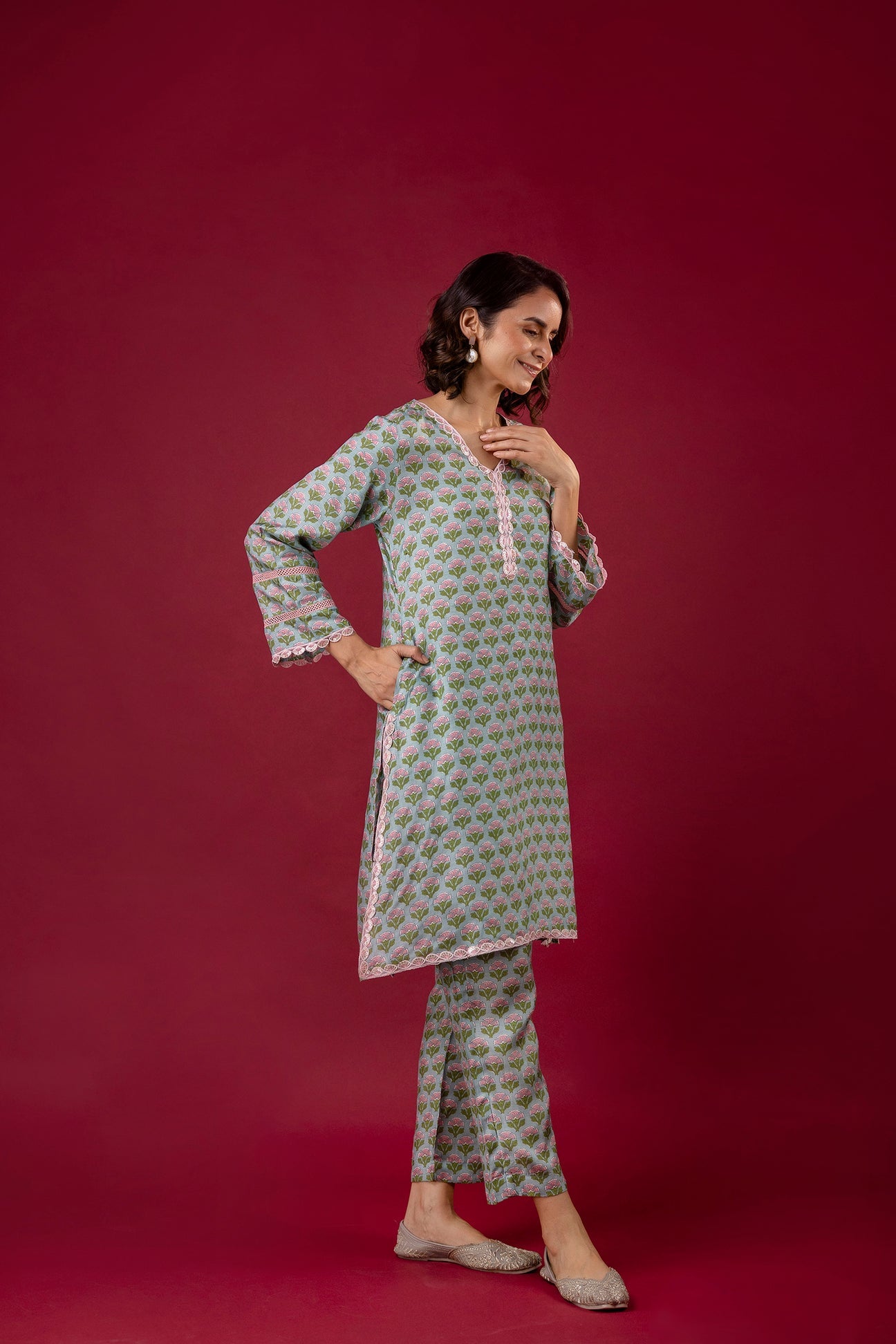 Sea Green Muslin Comfort Fit Co-Ord Set with Embroidered Laces