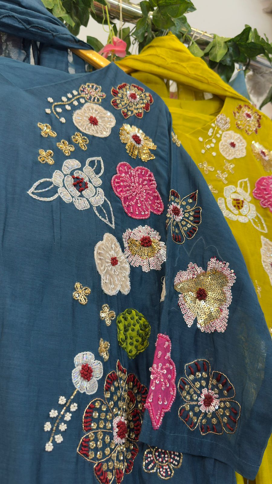 Rakhi special floral ethnics premium mul chandari suit