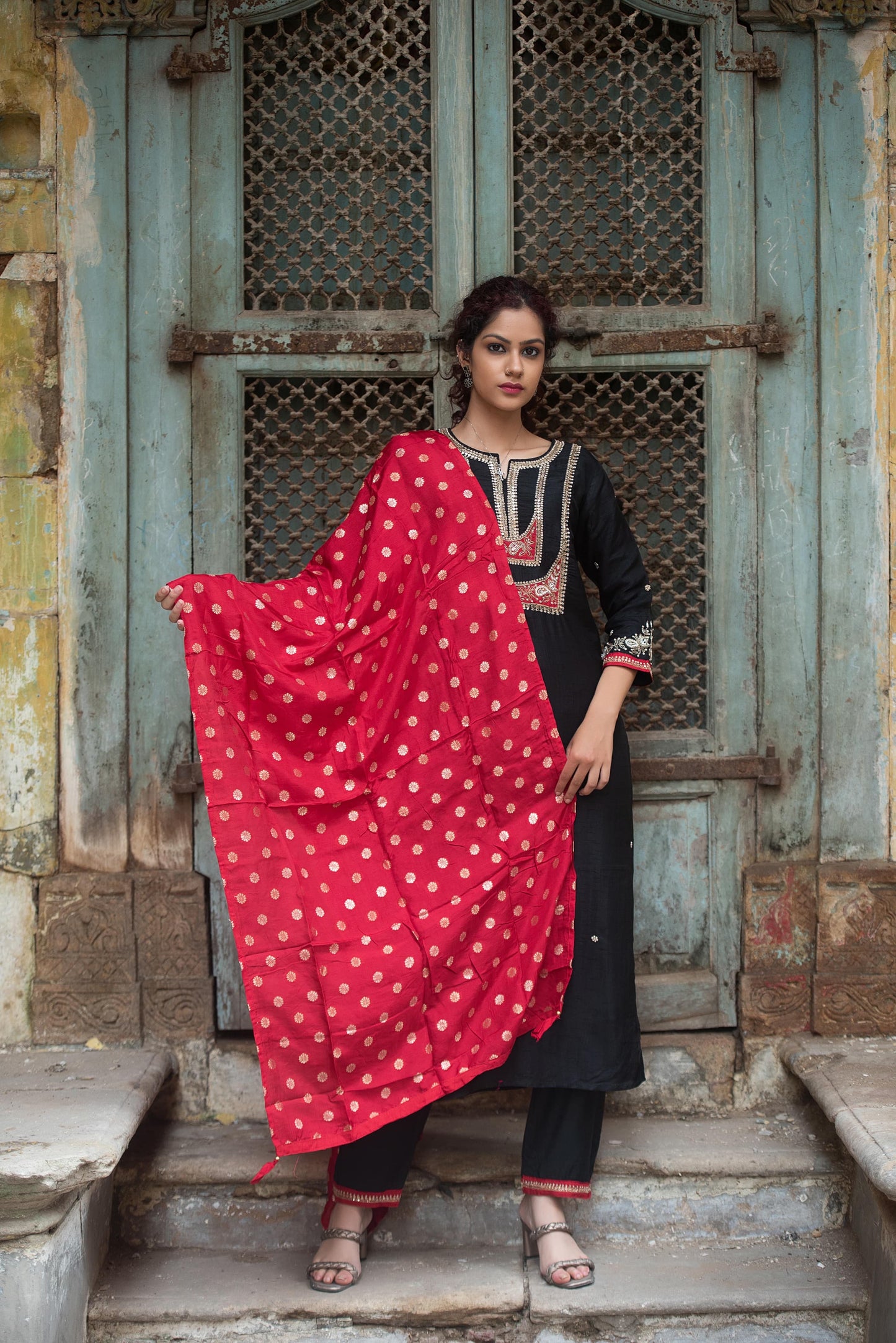 Black red silk suit