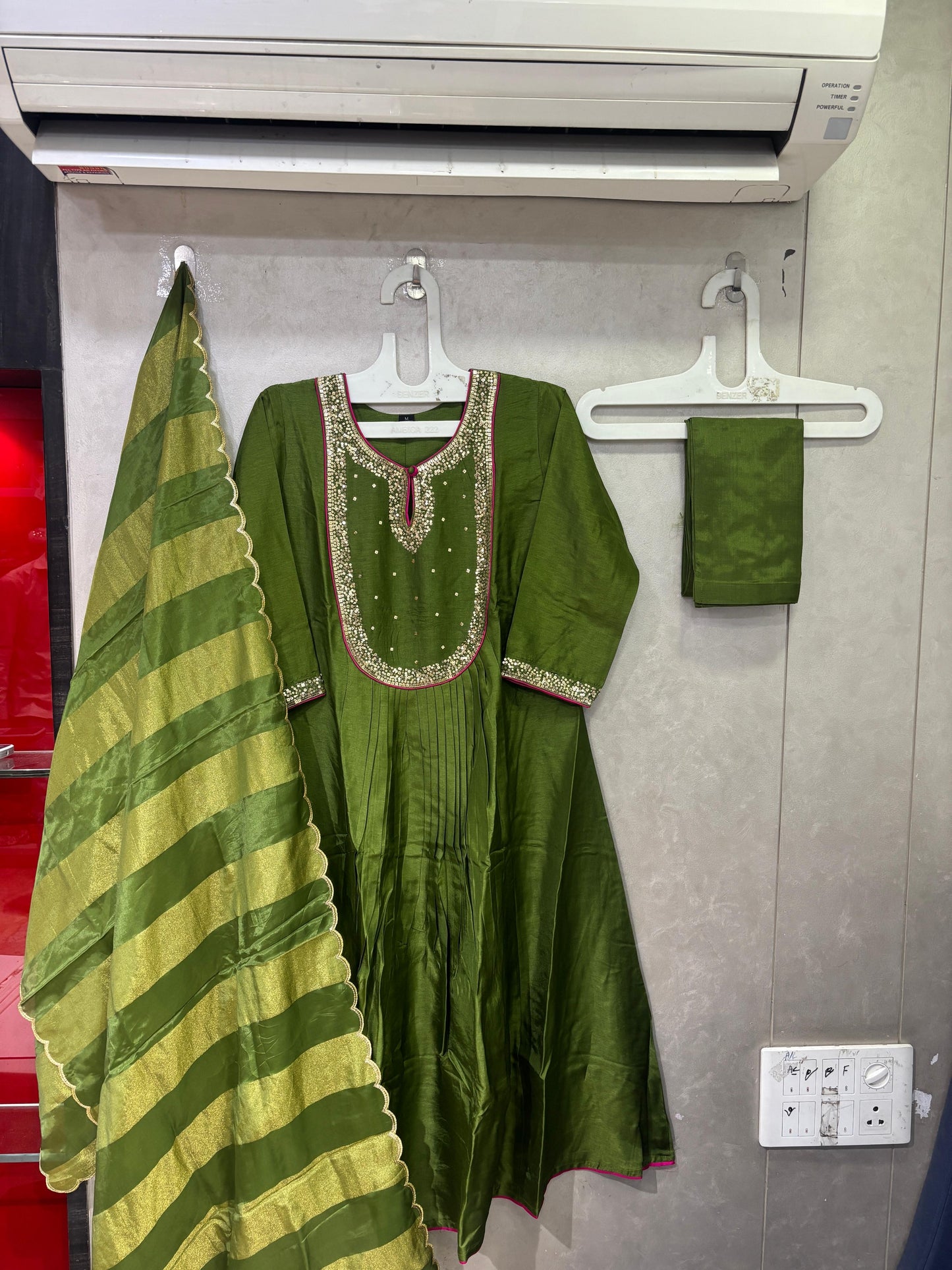 KARISHMA TANNA Dola silk suit