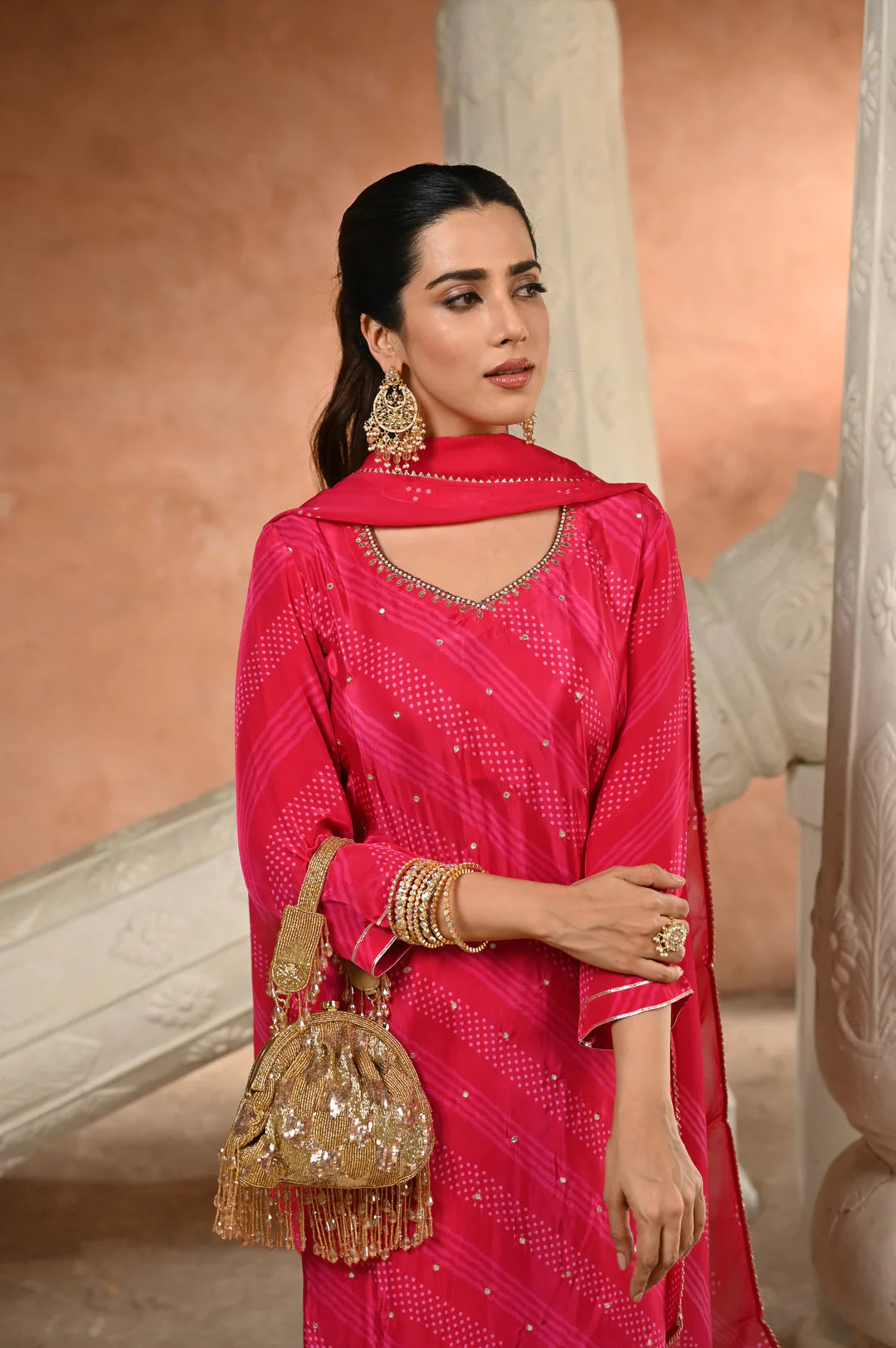 Bandhani pink/yellow crepe suit