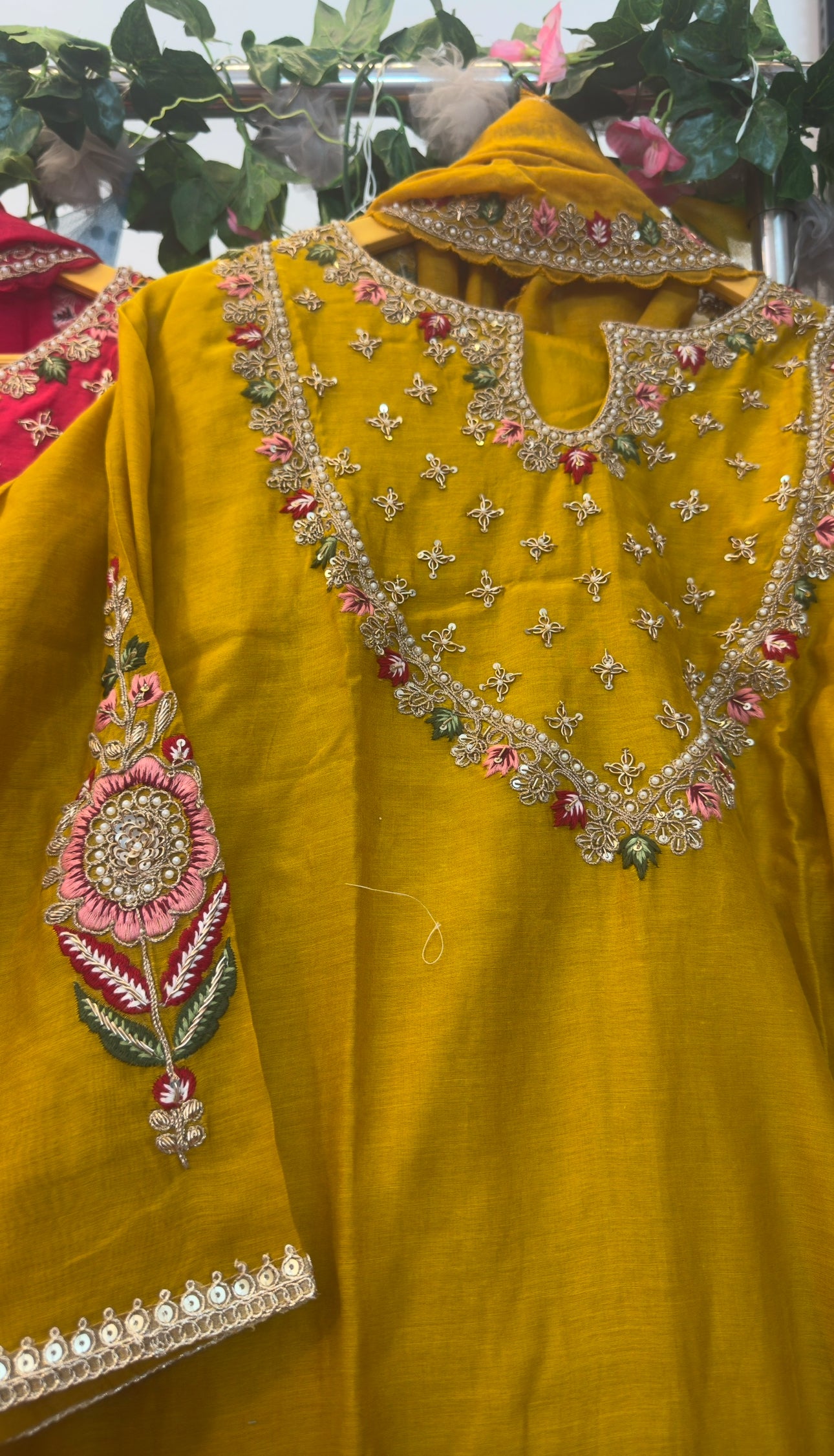 MahaRani classy mul chandari suit