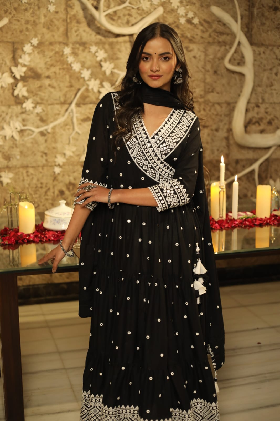 Black white mirror gown