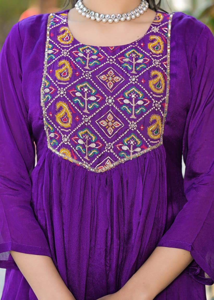 Chinon patola print Anarkali