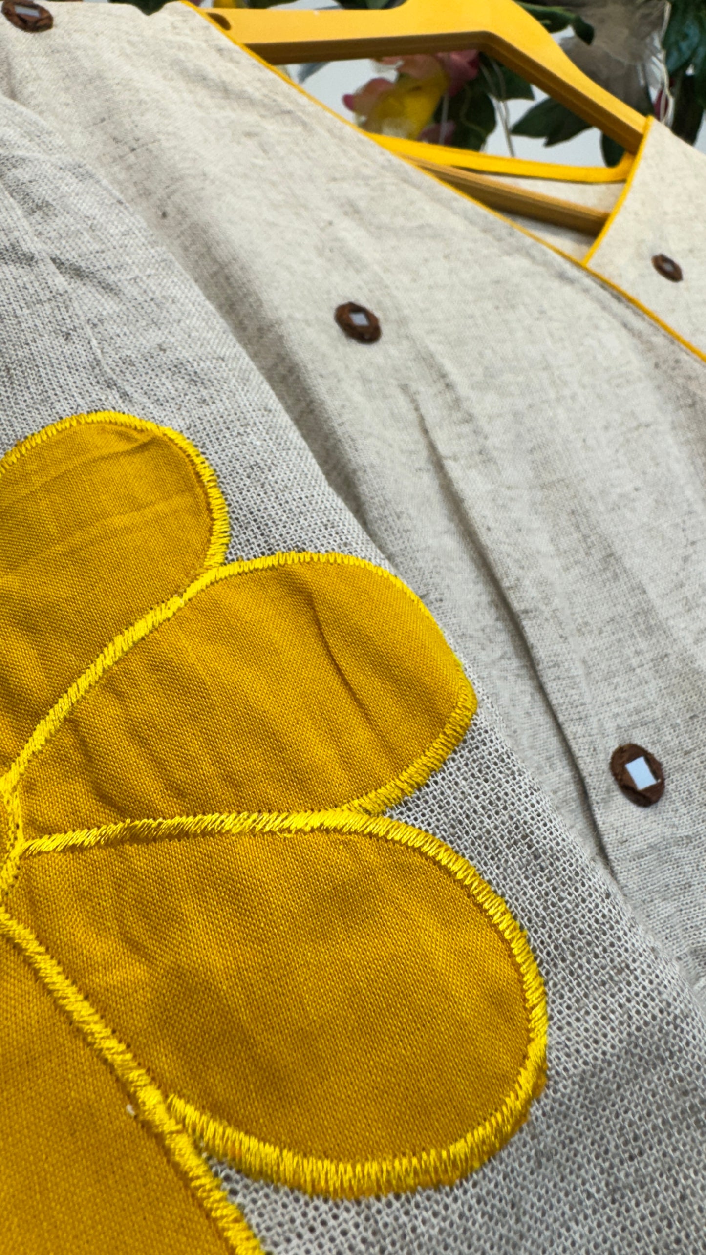 Appliqué flower dress
