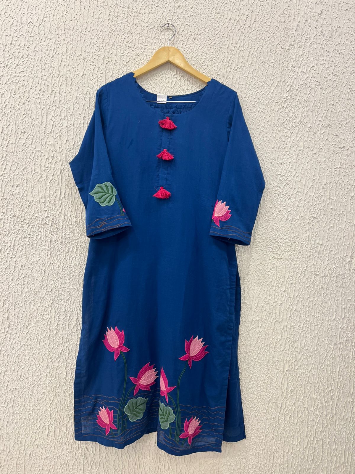Lotus Premium cotton appliqué