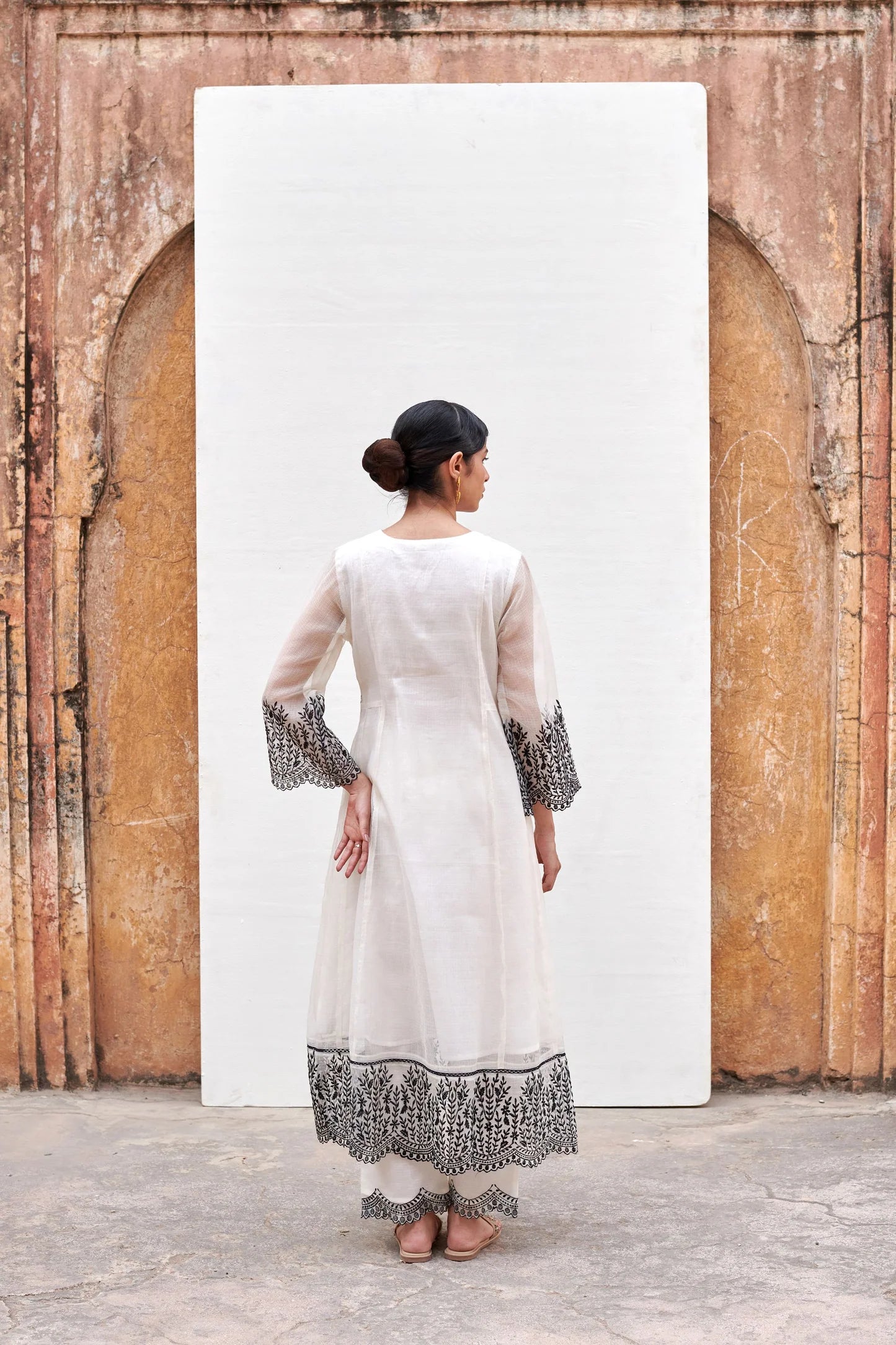 White Kurta & Dupatta Kota Doriya Pant-Cotton Round Neck Full Set