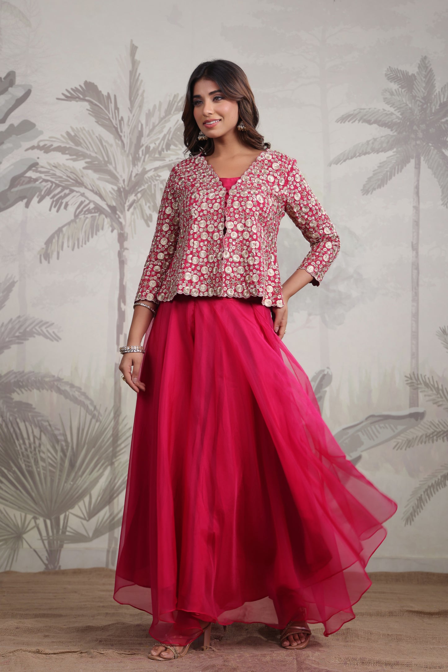 Stylish jacket with blouse & divider