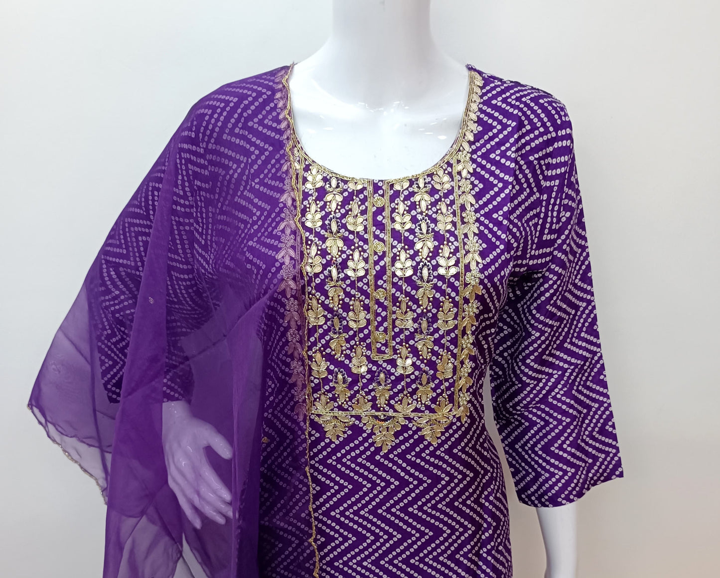 Pink/puple Bandhani pure muslin suit