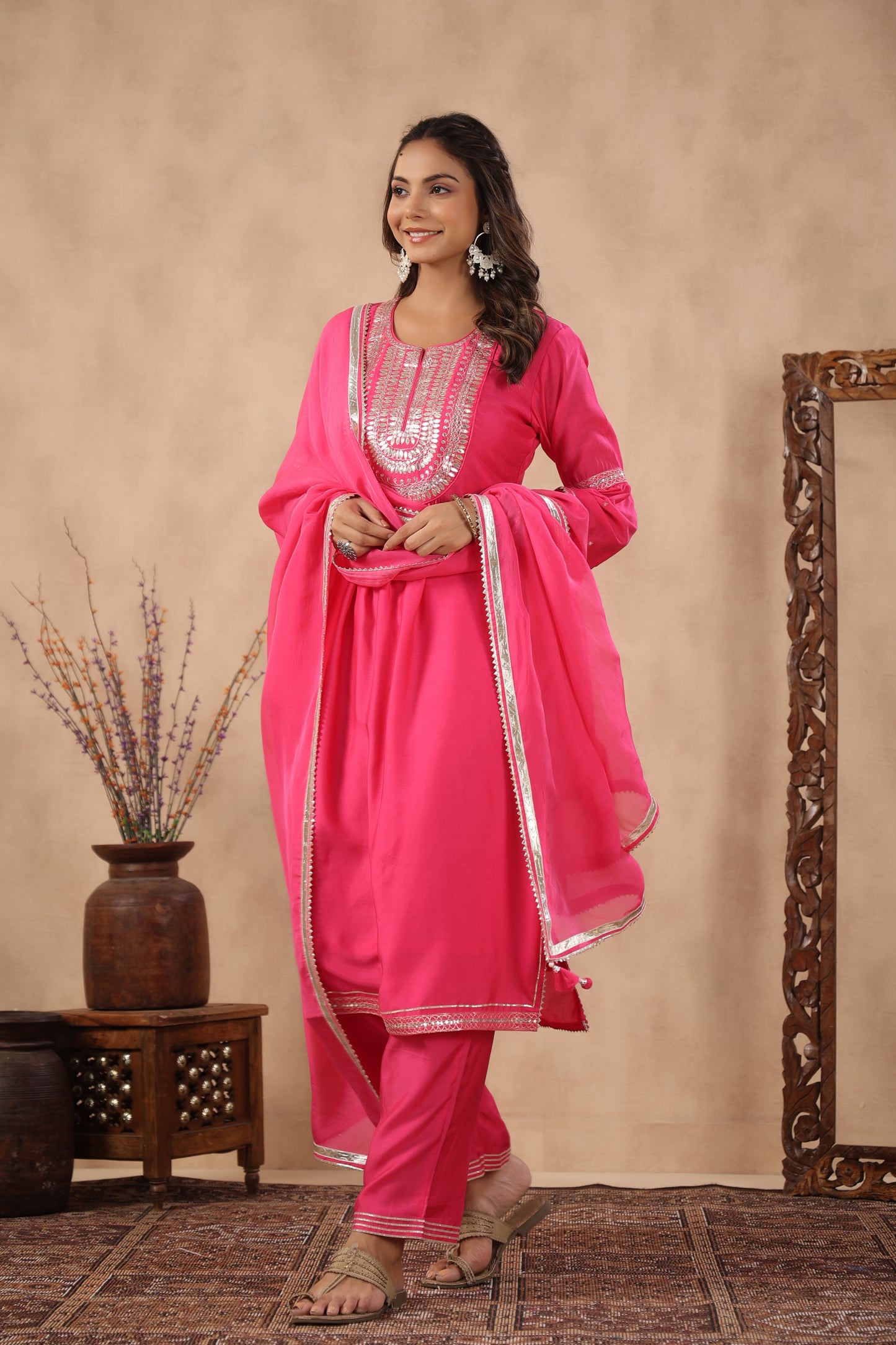 Gota pink Nyra silk suit