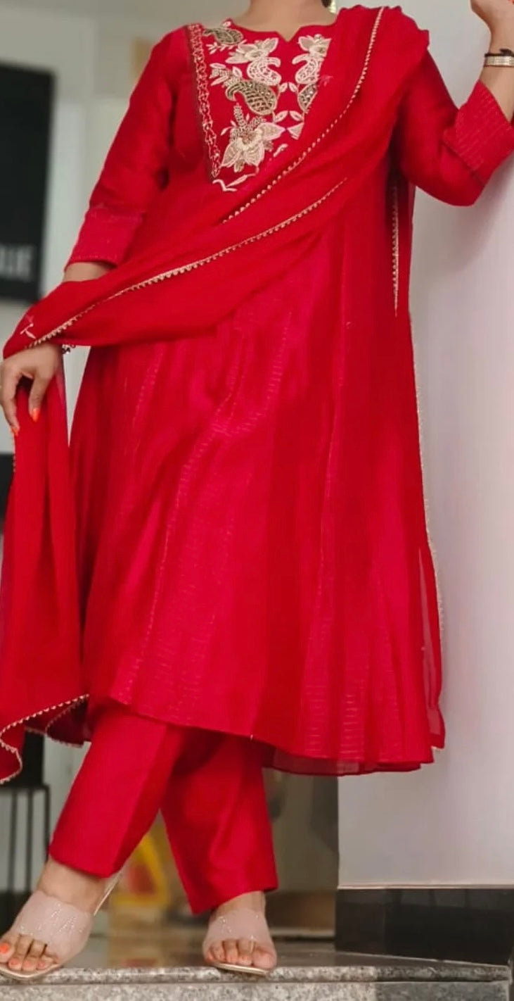 Elegant Designer Long Kurti in Premium Chanderi Fabric with Intricate Floral Embroidery A-Line Full Suit Set With Dupatta
