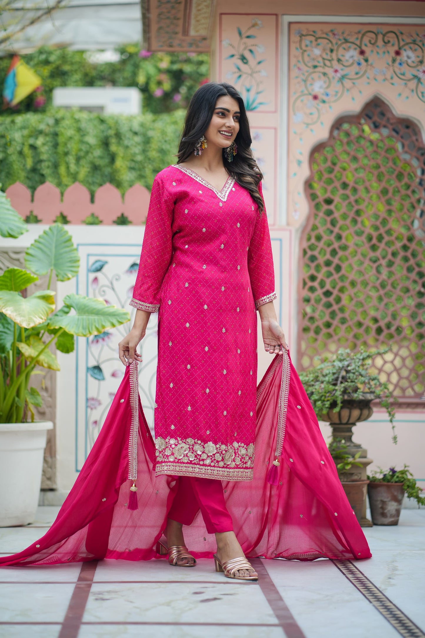 Bandhani pink chinon suit