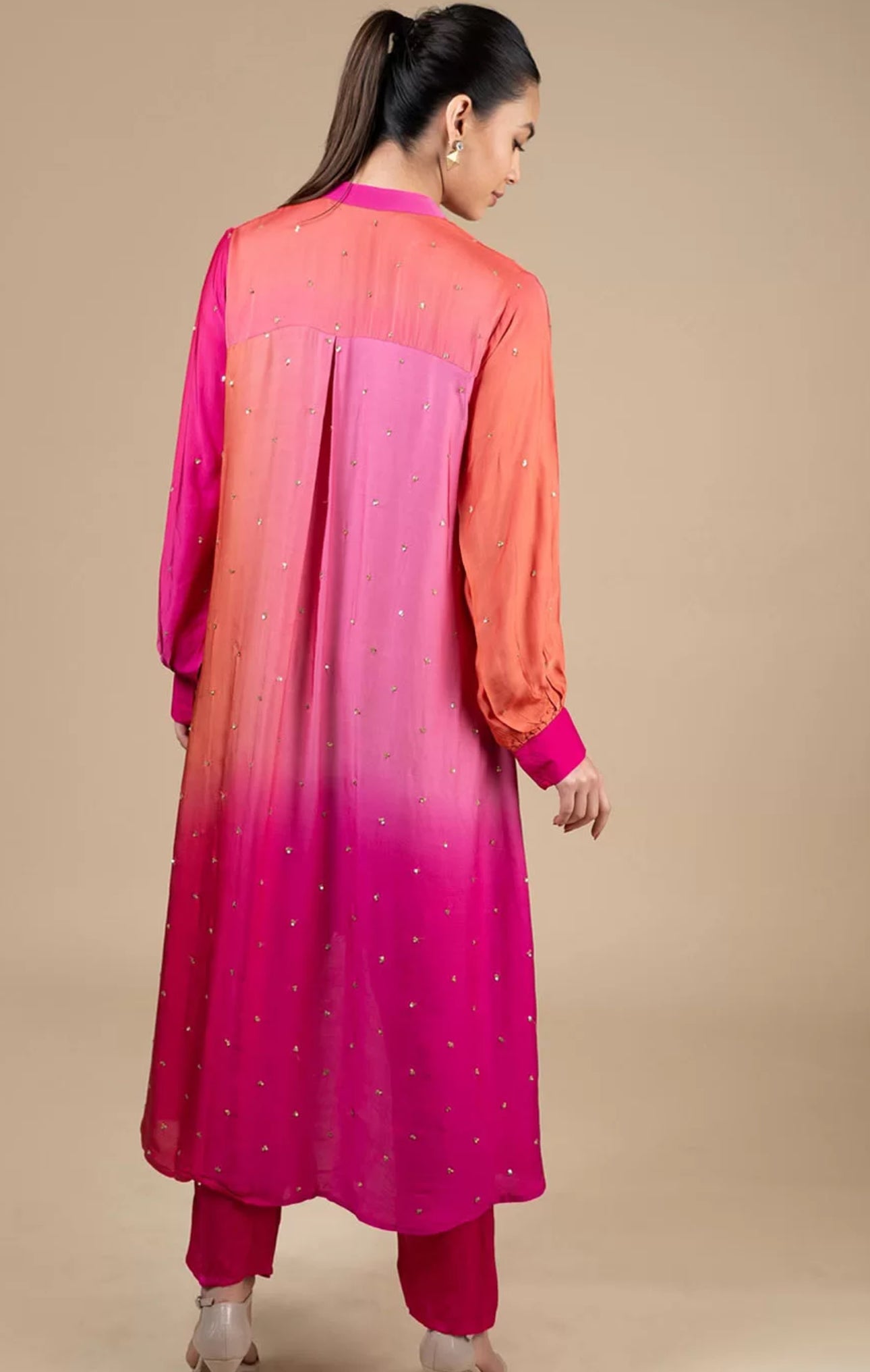 Dyed Mandarin
Collar Puff Sleeves A-Line Kurta with Trousers