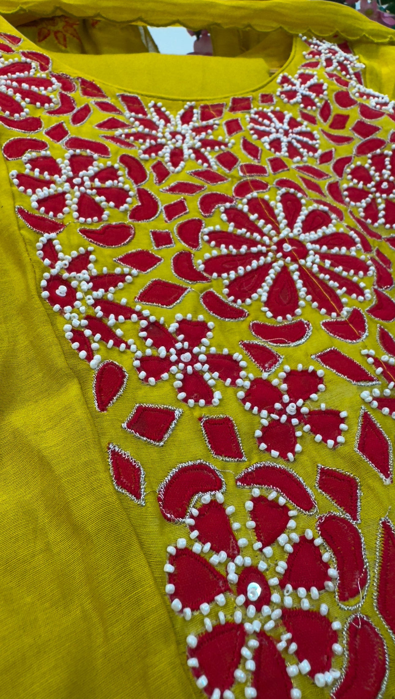 Moti & appliqué mul chandari (yellow/purple)