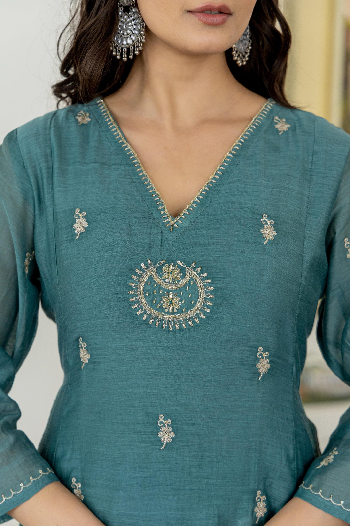 Metalic blue mul chandari suit