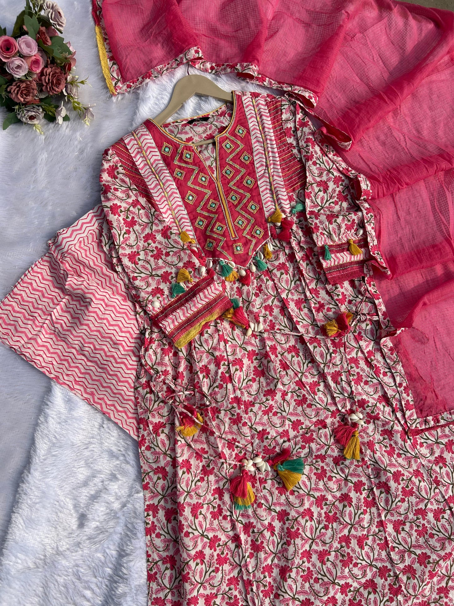 Pinky cotton kota doria dupatta