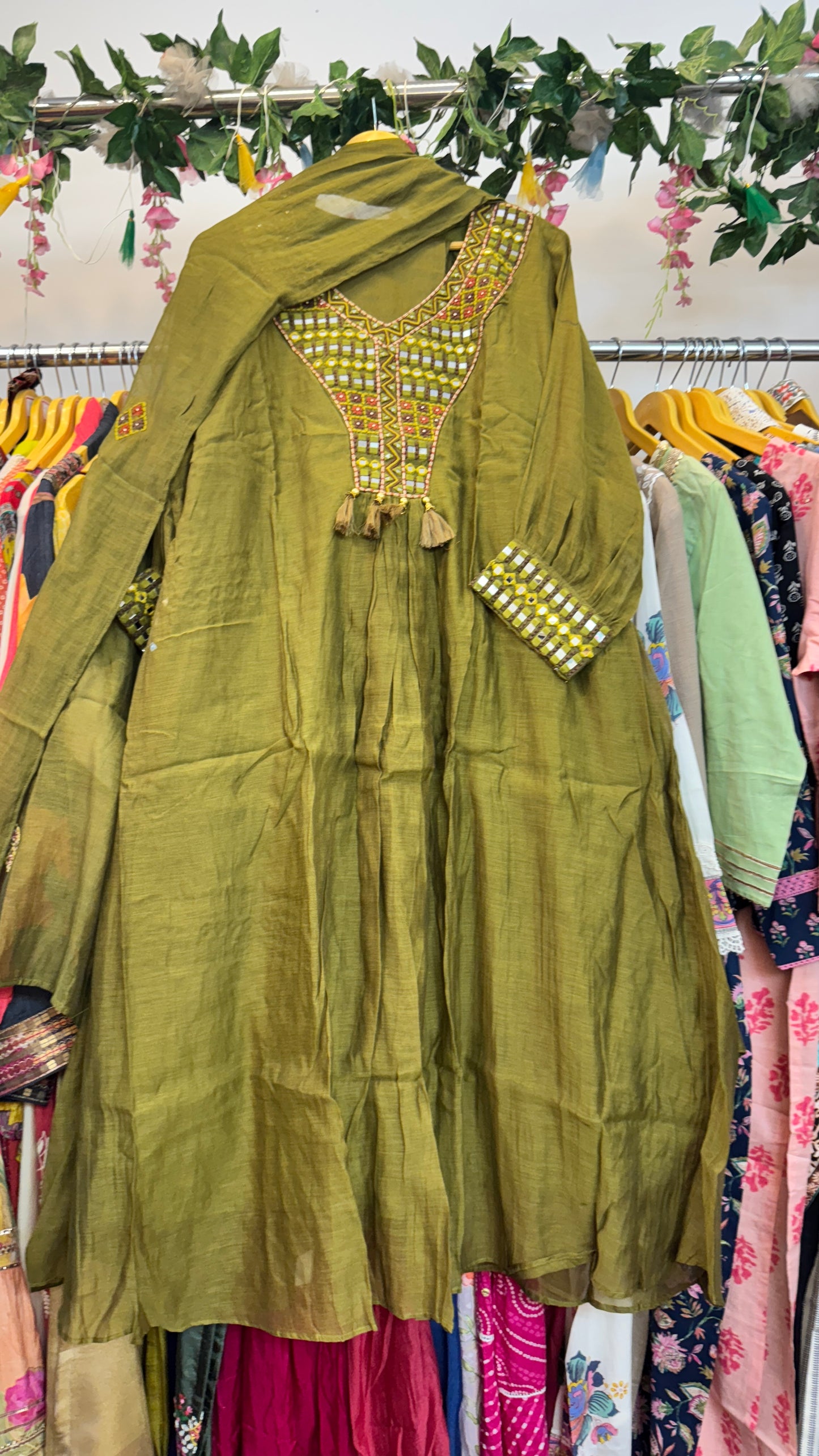 Boho mehendi green mirror mul chandari