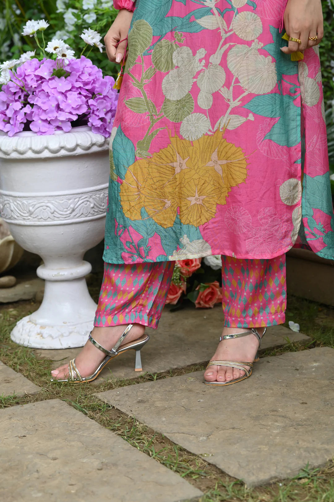 Pink Flower Muslin Kurt Set