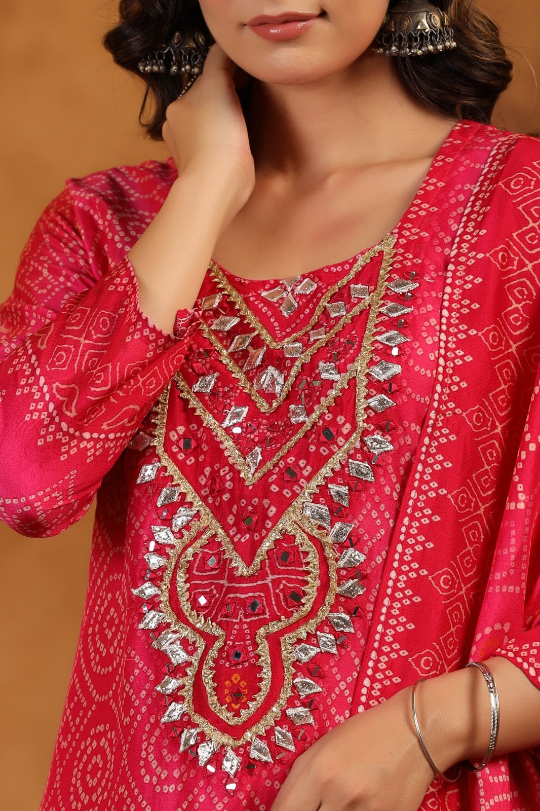 Pink silk bhandhani suit