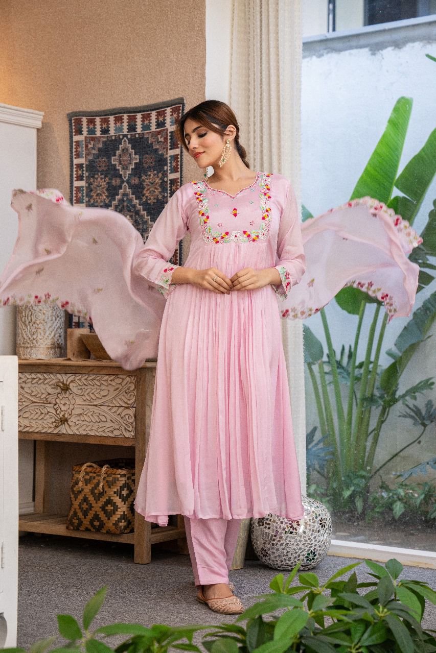 Baby pink chinon Aline