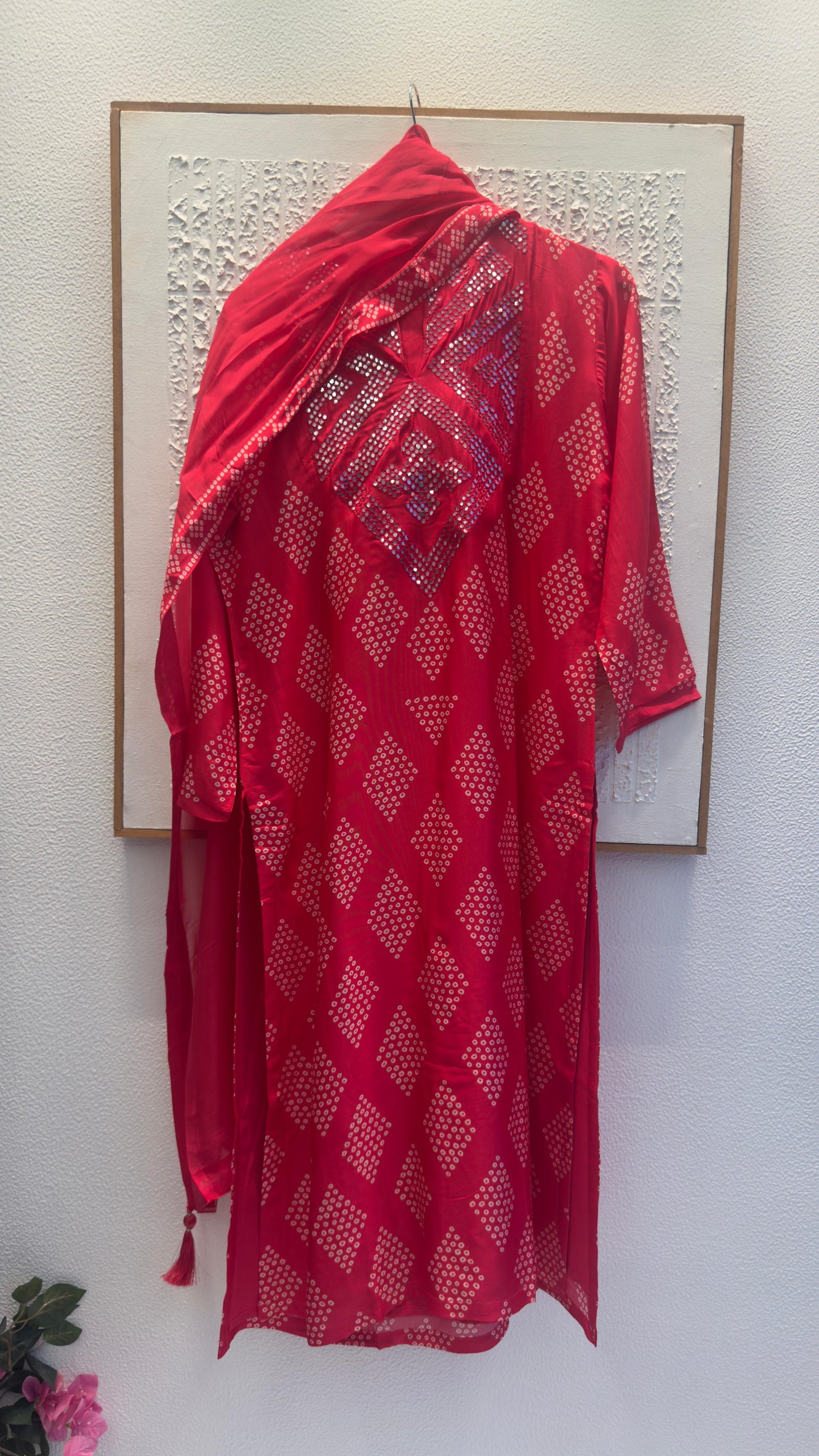 Red Bandhani silk suit with organza dup & pants