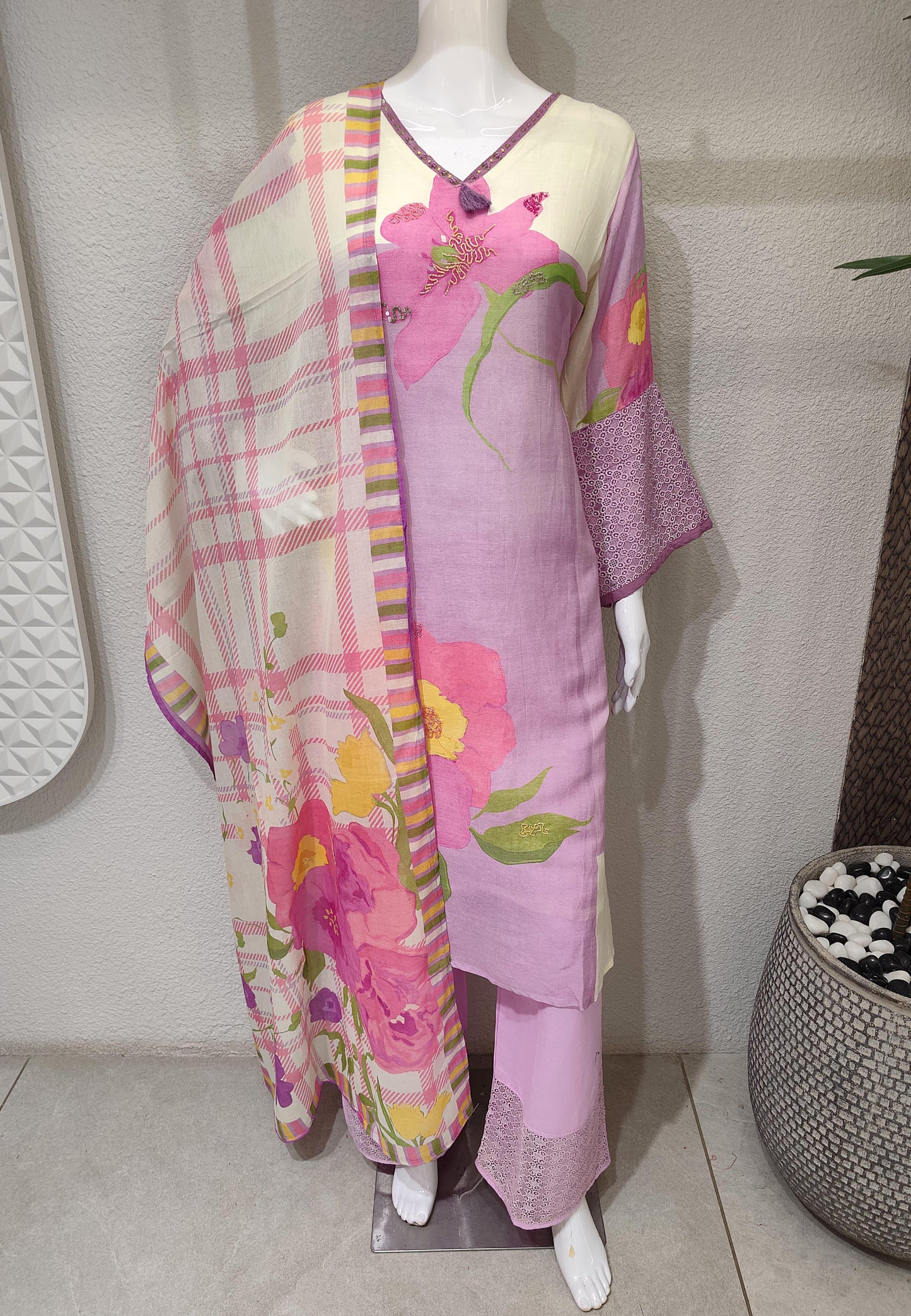Stylist linen floral cotton suit