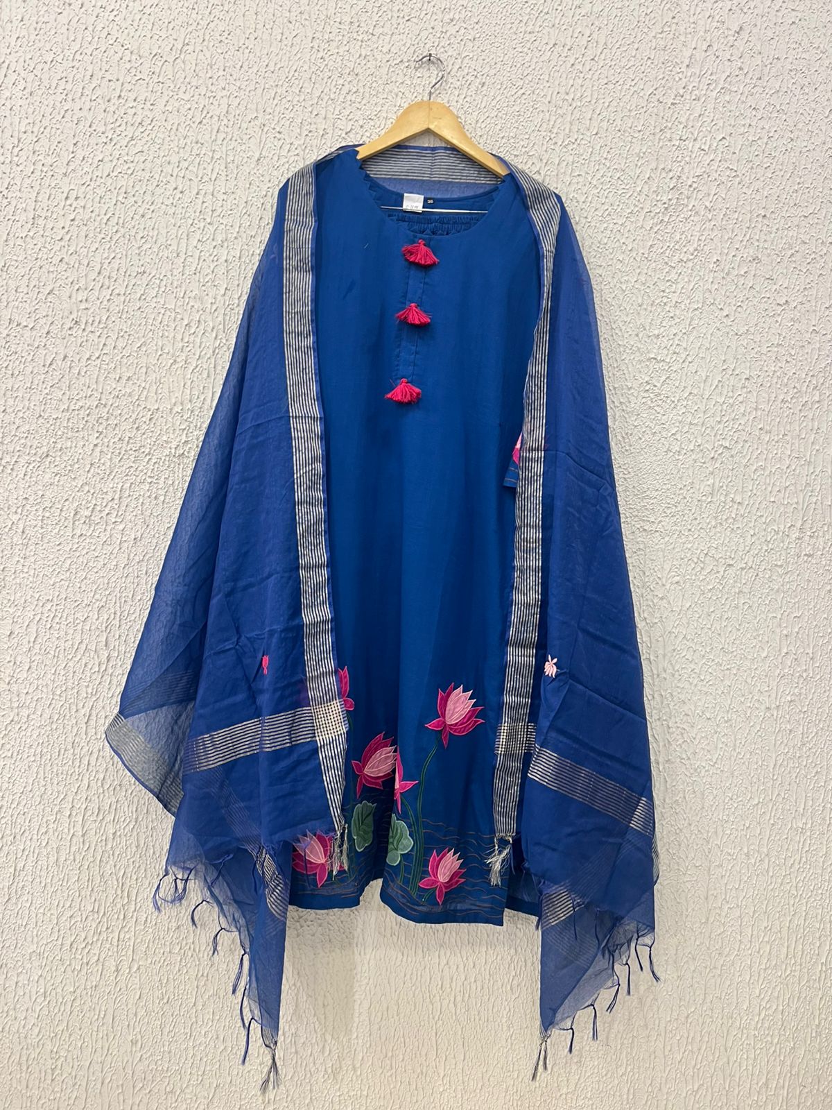 Lotus Premium cotton appliqué