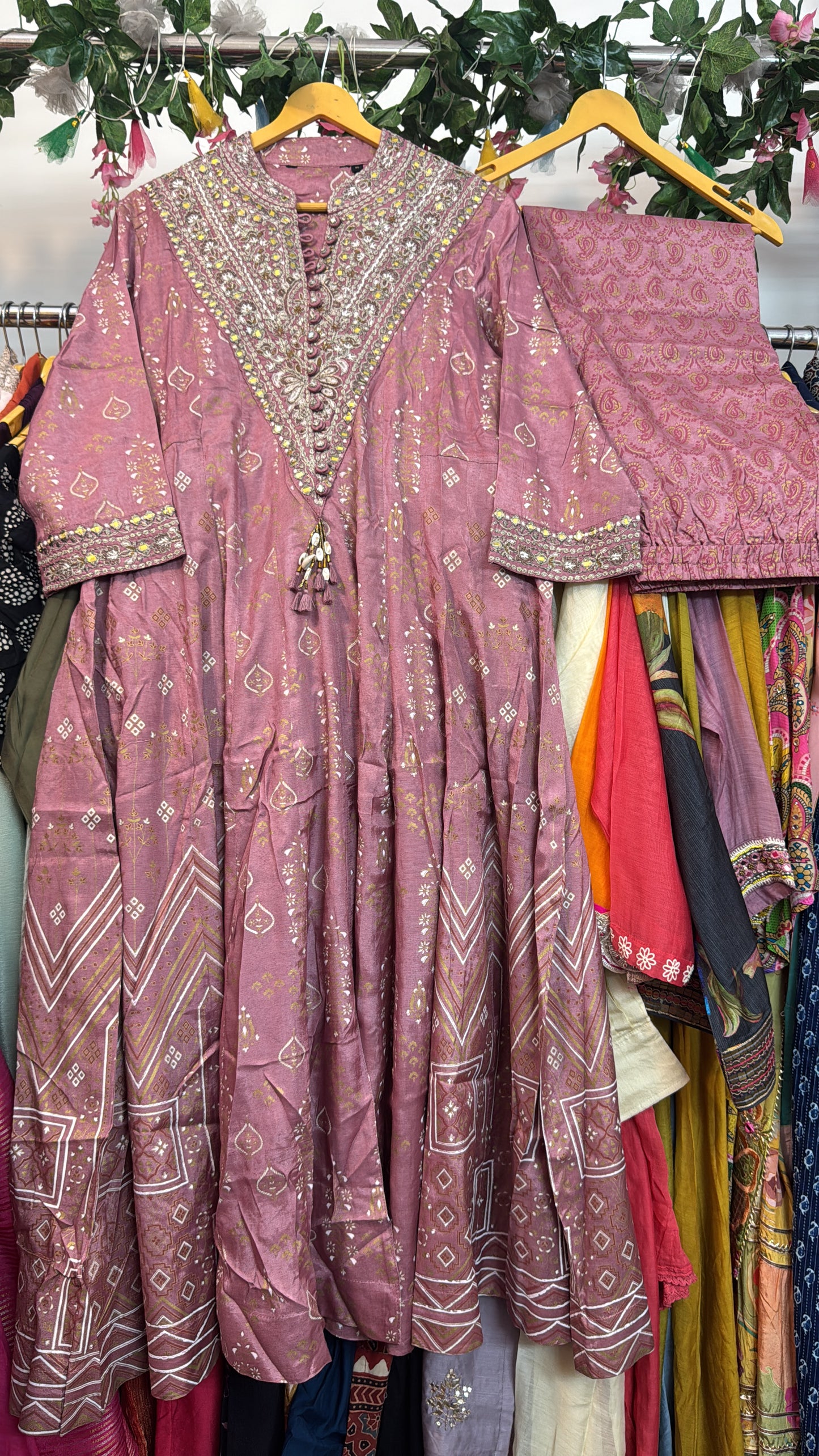 Onion pink aline kurta pant