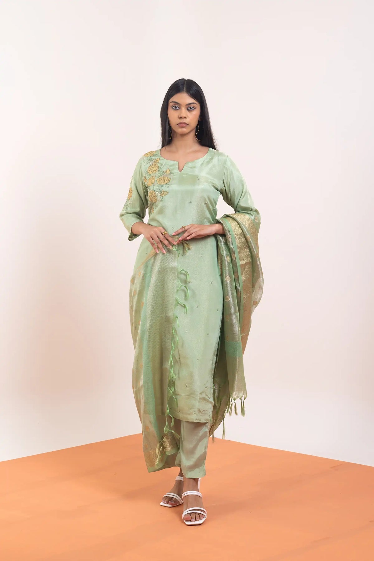 Shimmer green tissue suit