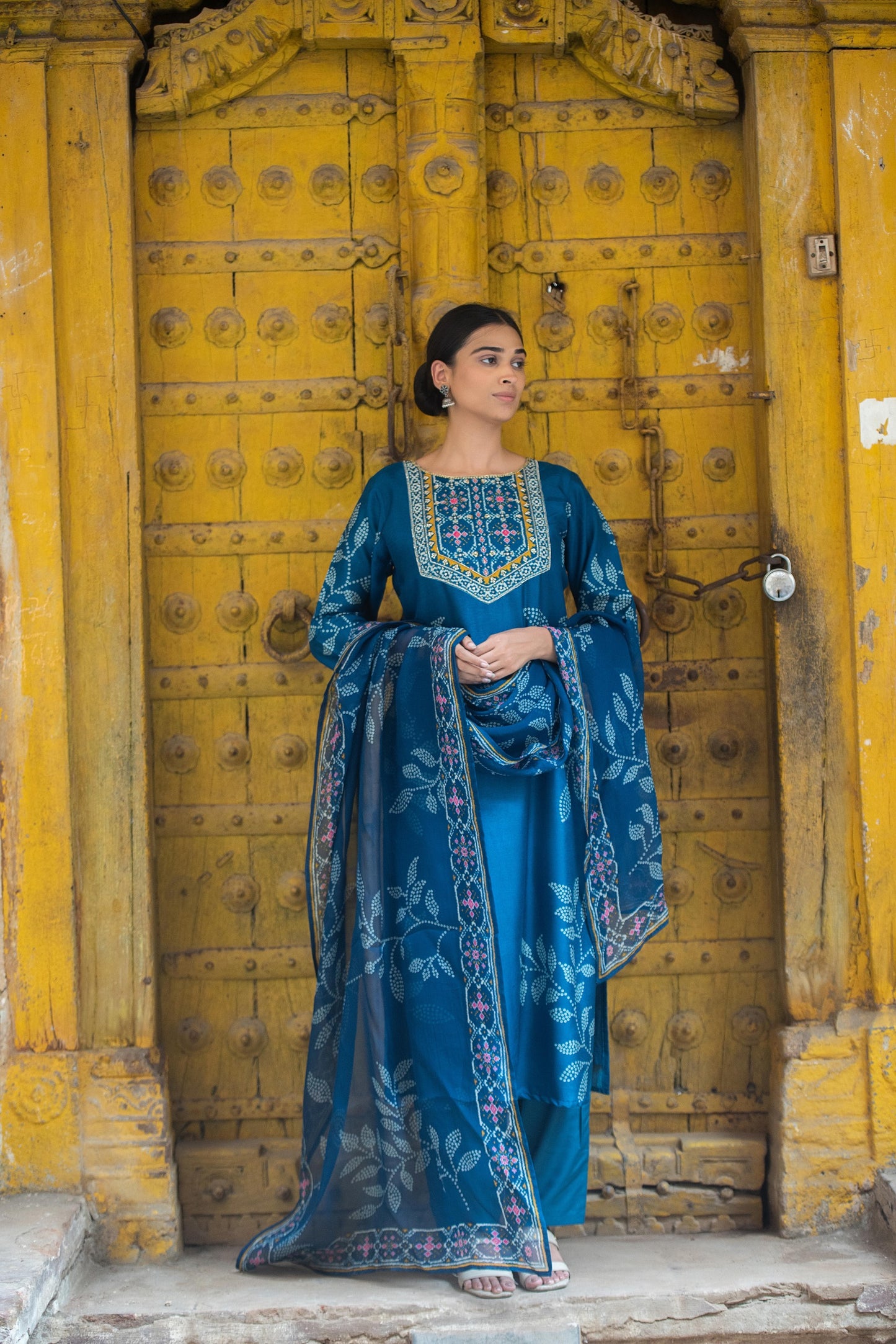 Fussy Russian silk suit