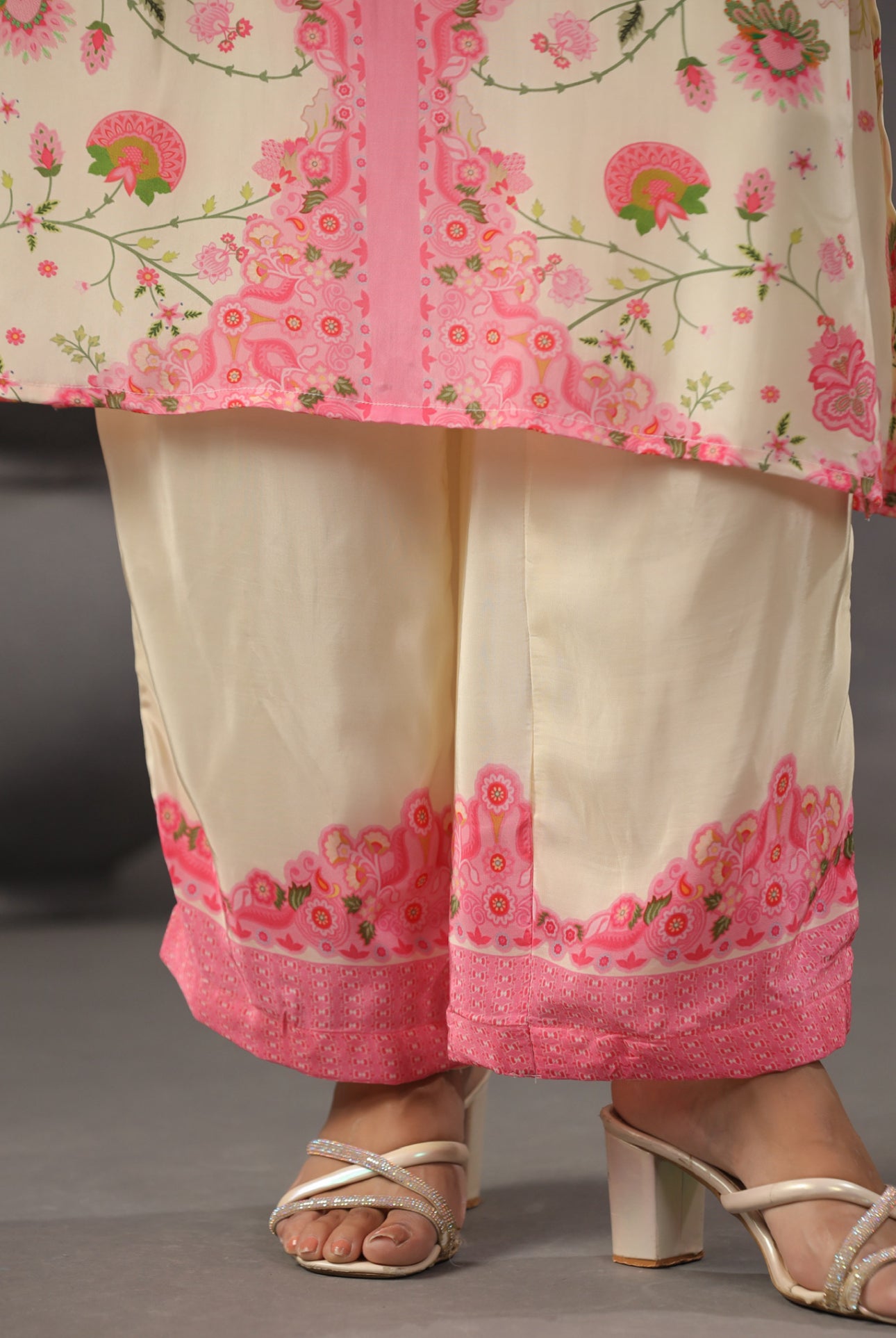 Ivory crepe kurta pant
