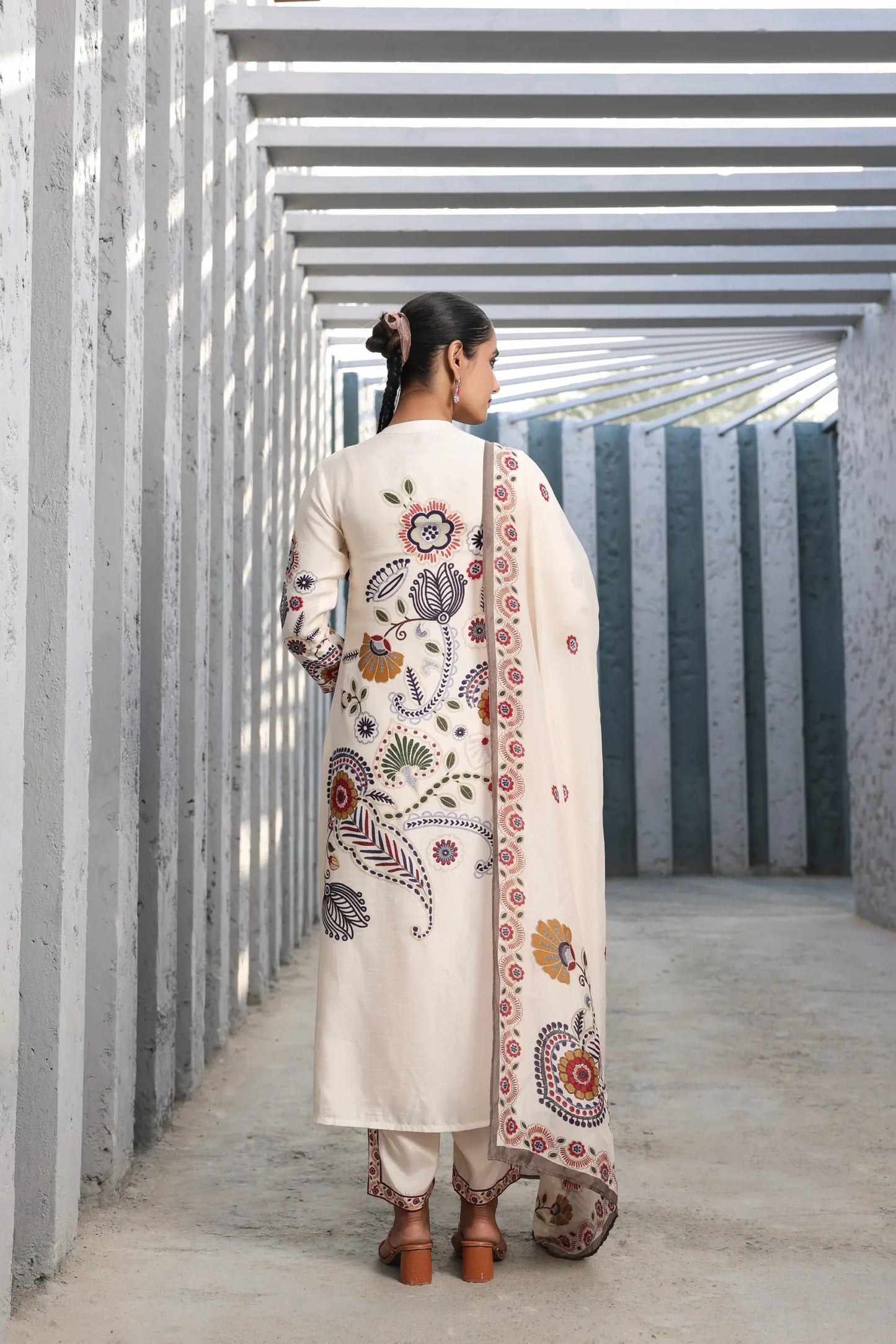 Applique Print Straight Kurti With Pant And Printed Dupatta