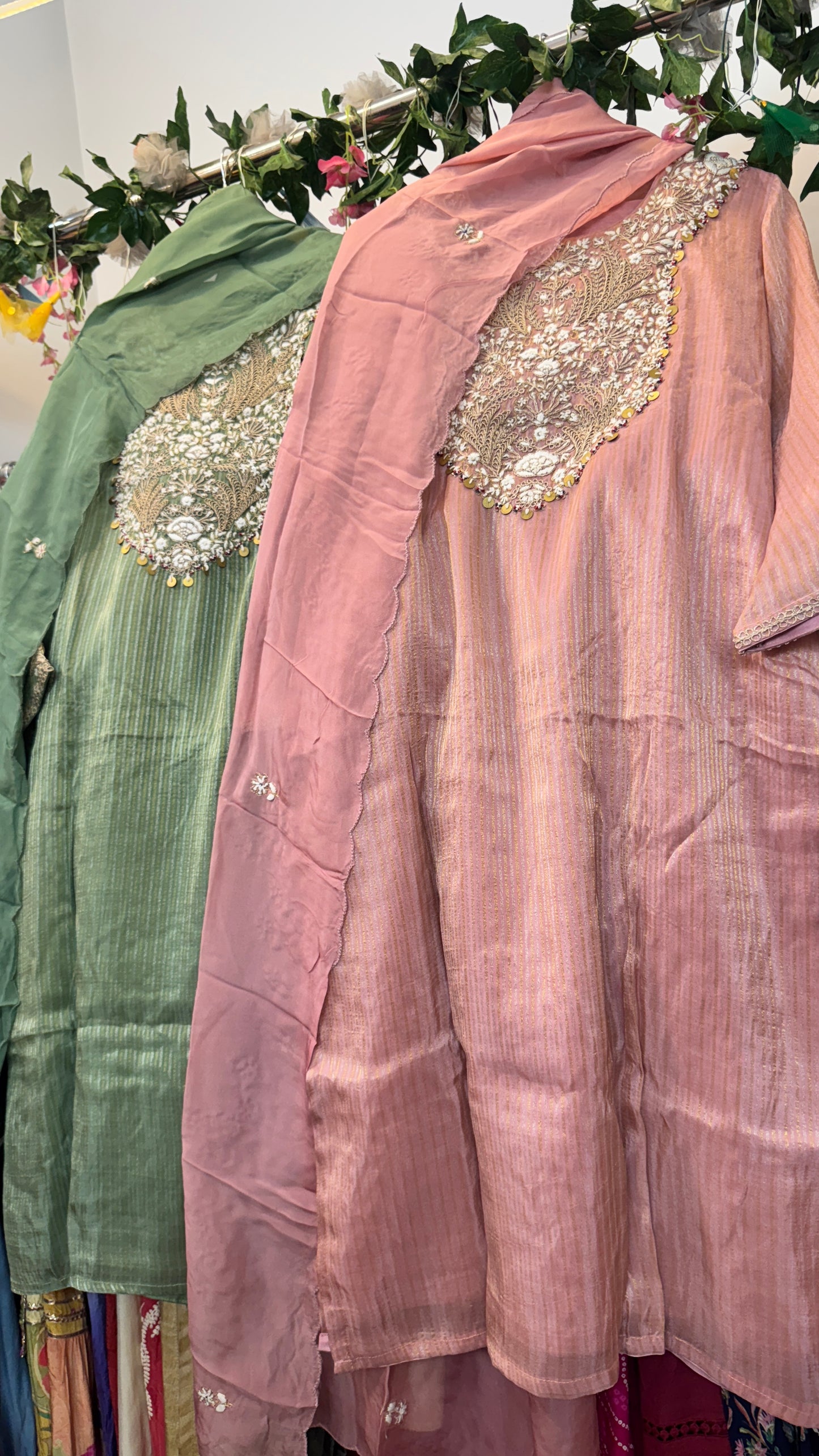 Premium rose gold / green tissue suit