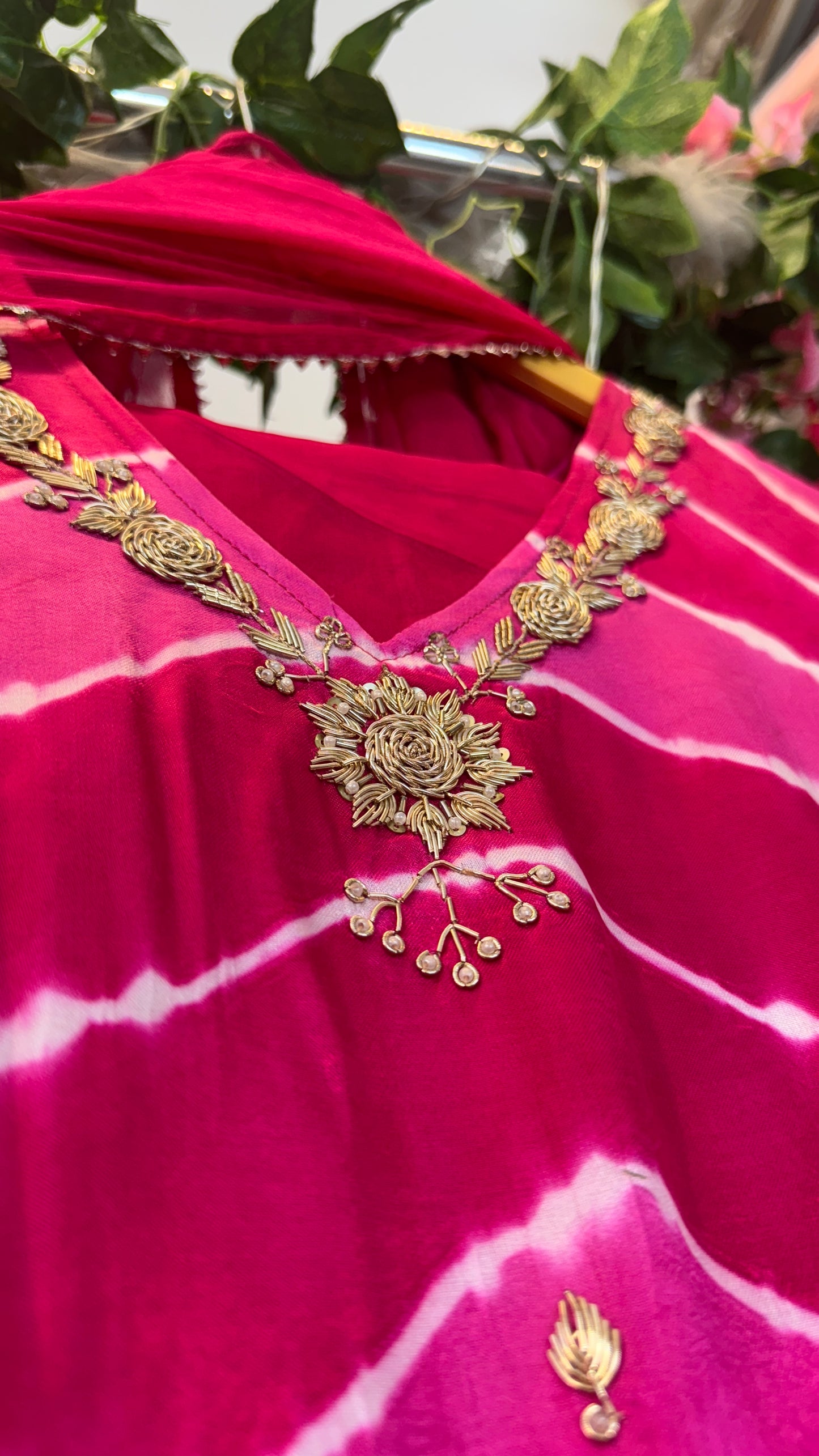 Gajji Bandhani/lehriya suit