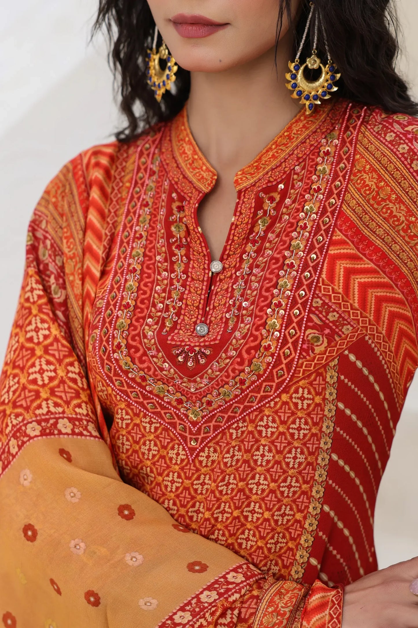 Traditional Print Straight Kurti With Pant And Printed Dupatta