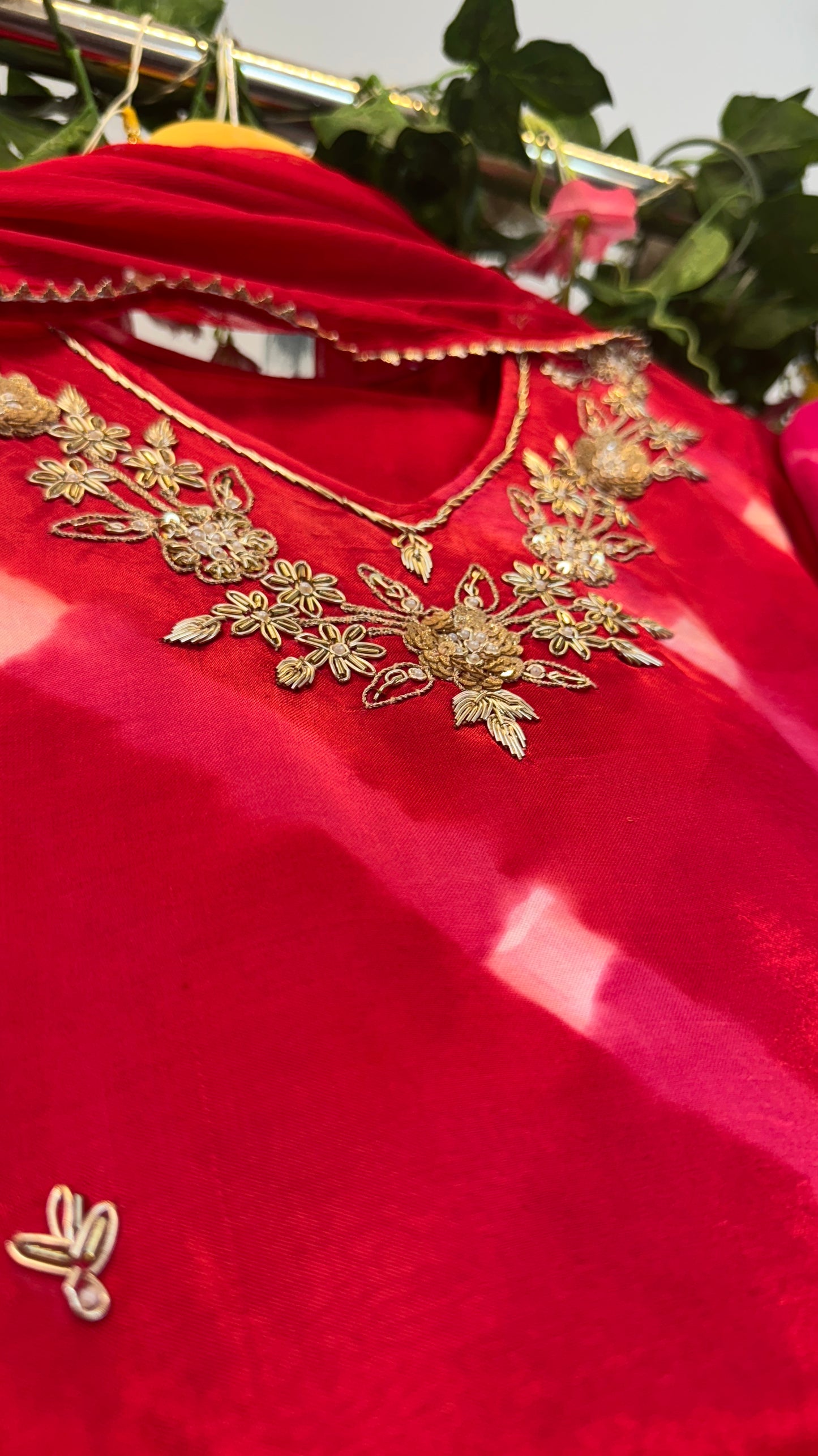 Gajji Bandhani/lehriya suit