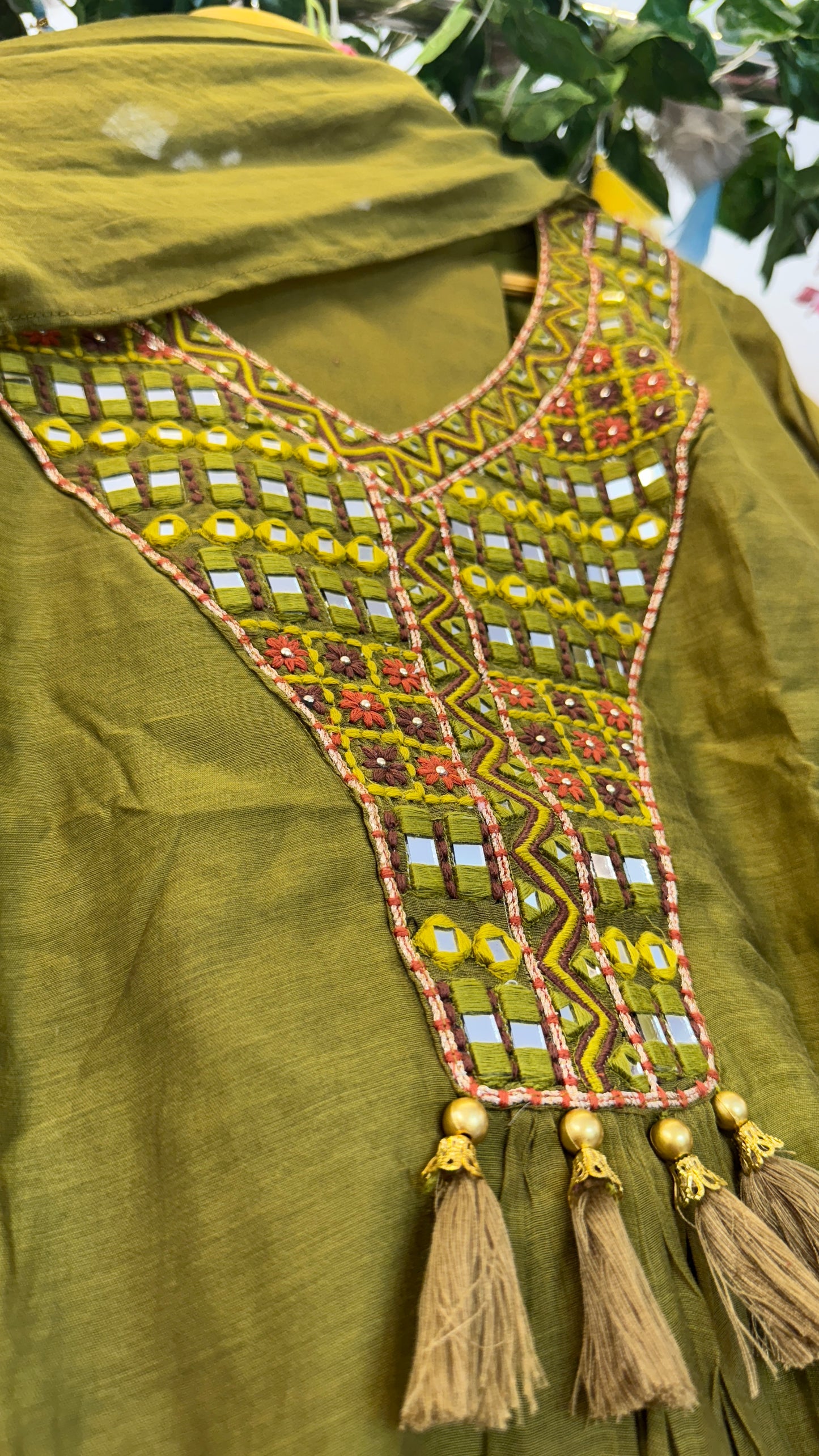 Boho mehendi green mirror mul chandari