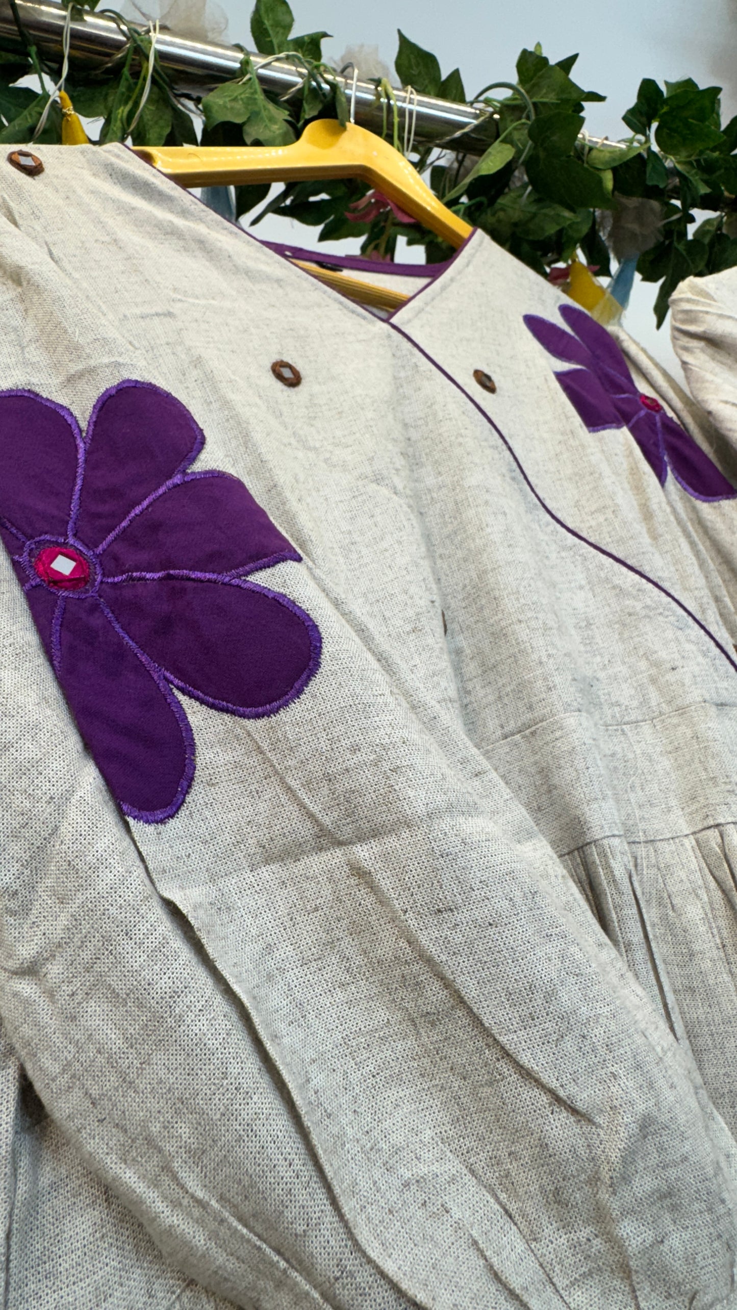 Appliqué flower dress