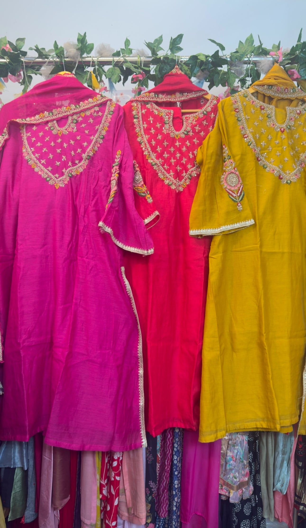 MahaRani classy mul chandari suit