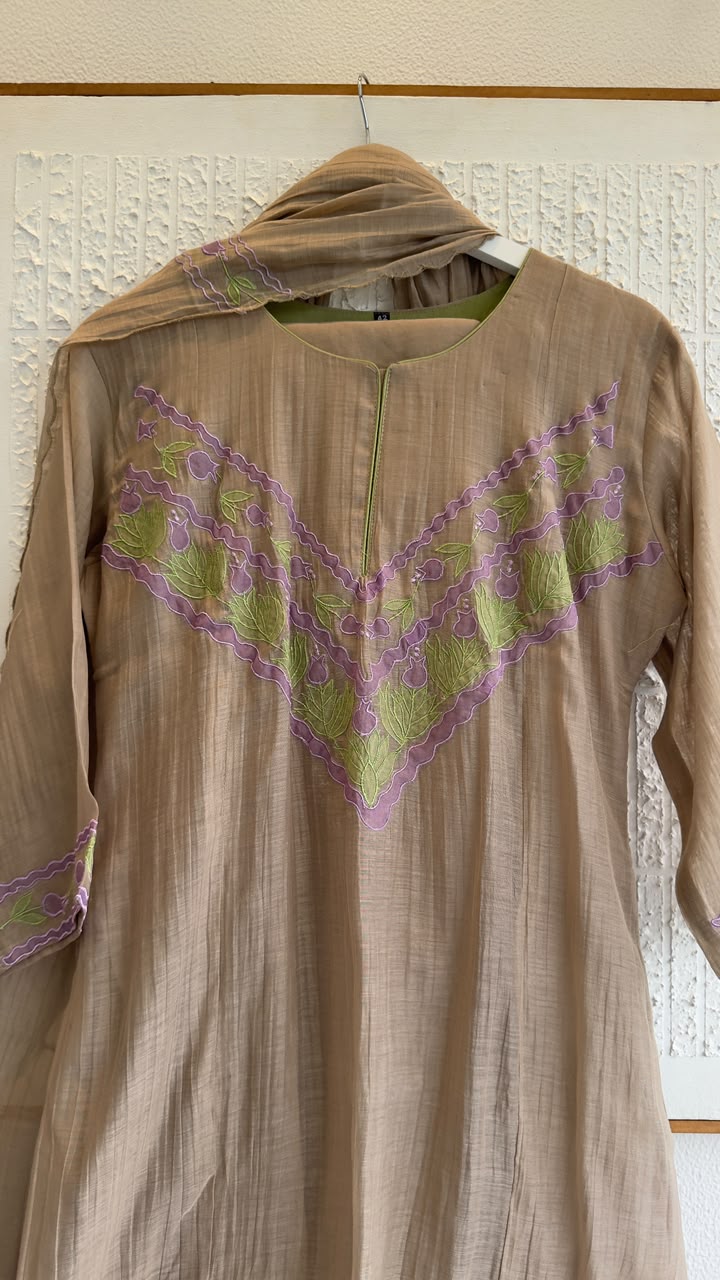 Pastel appliqué descent mul chandari suit