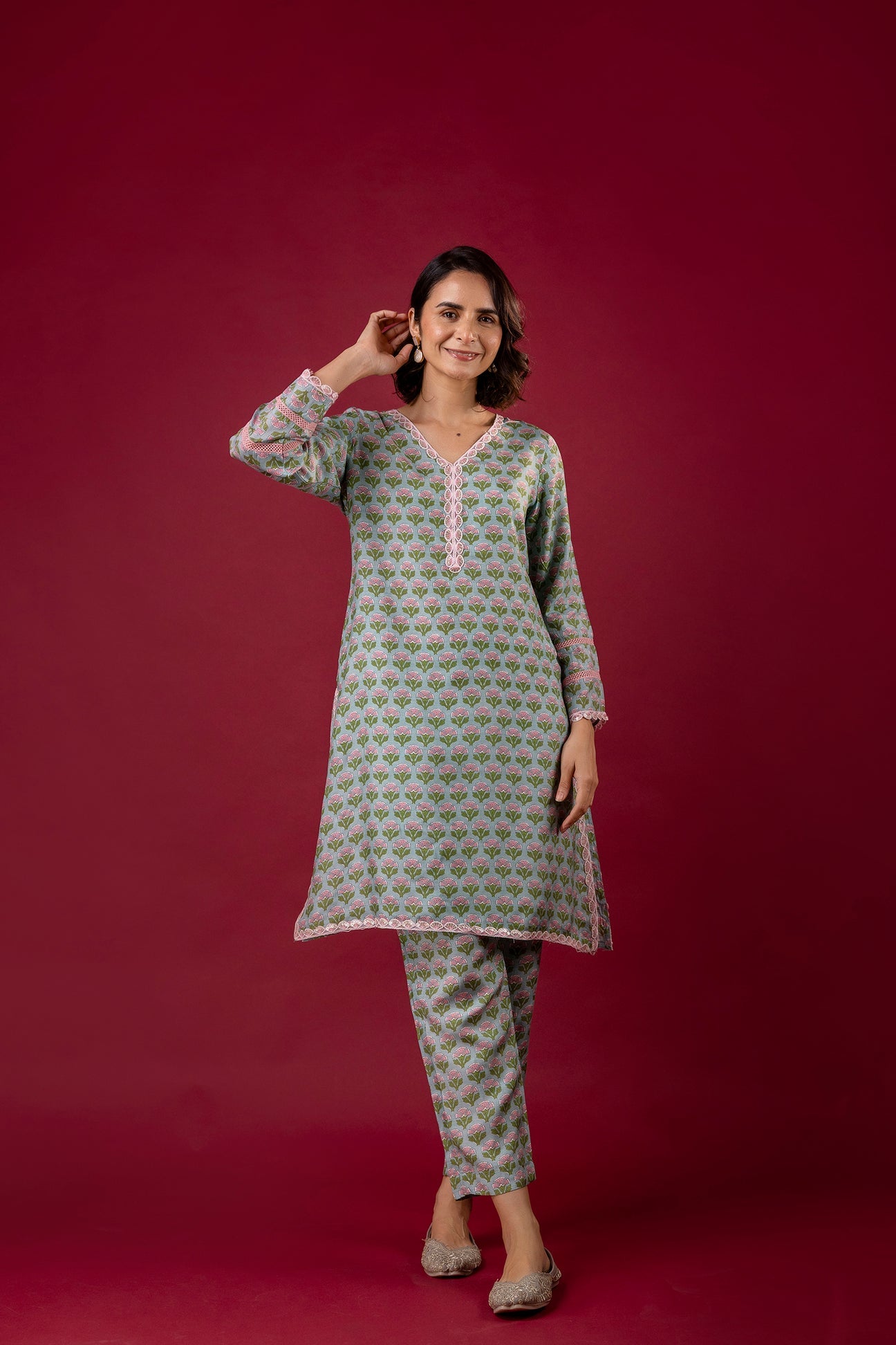 Sea Green Muslin Comfort Fit Co-Ord Set with Embroidered Laces