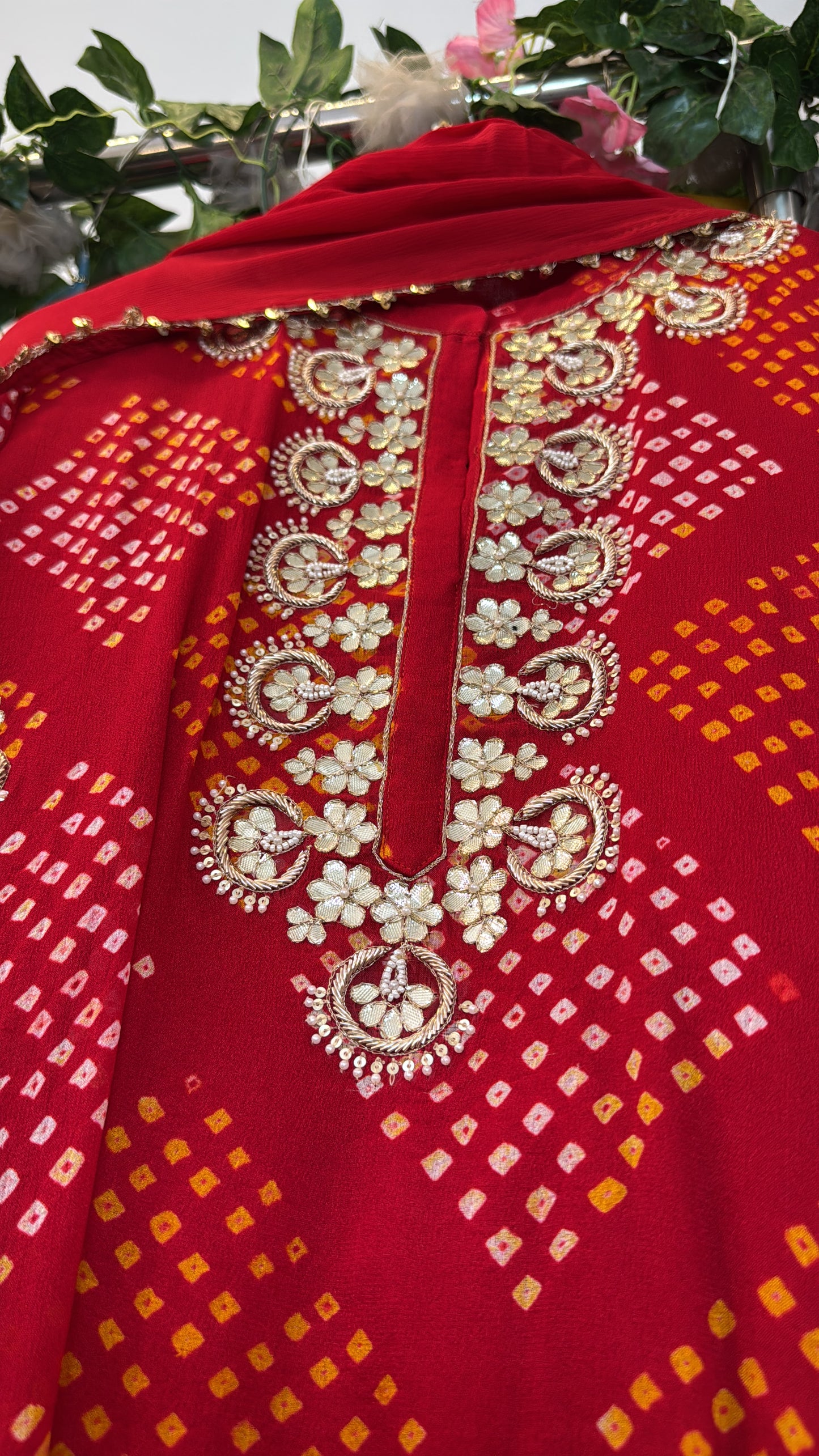 Bandhani traditional divider