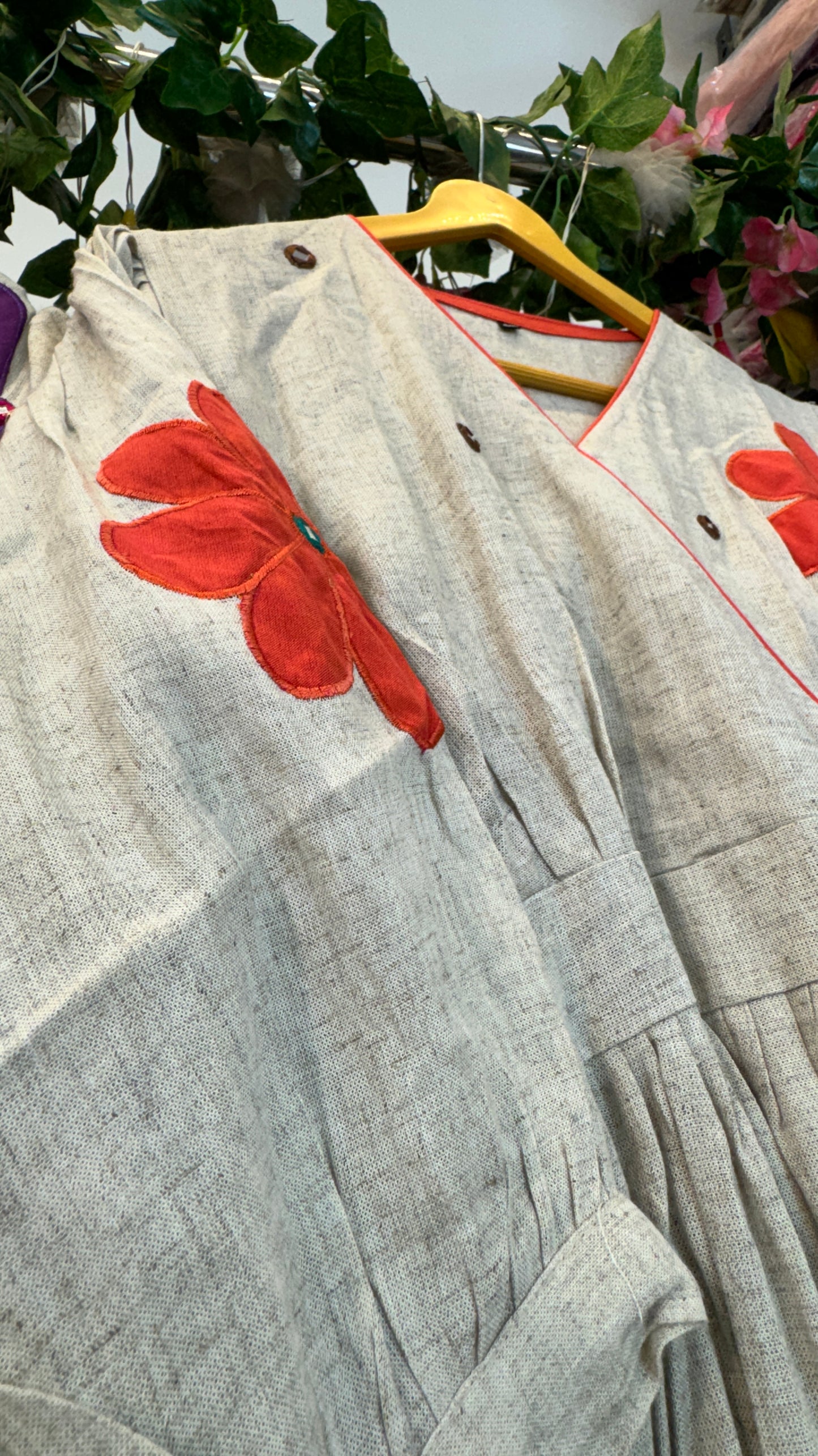 Appliqué flower dress