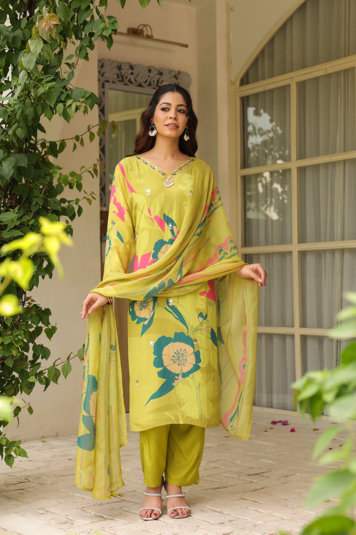 Green crepe with chiffon Dupatta and chiffon dup cotton lining