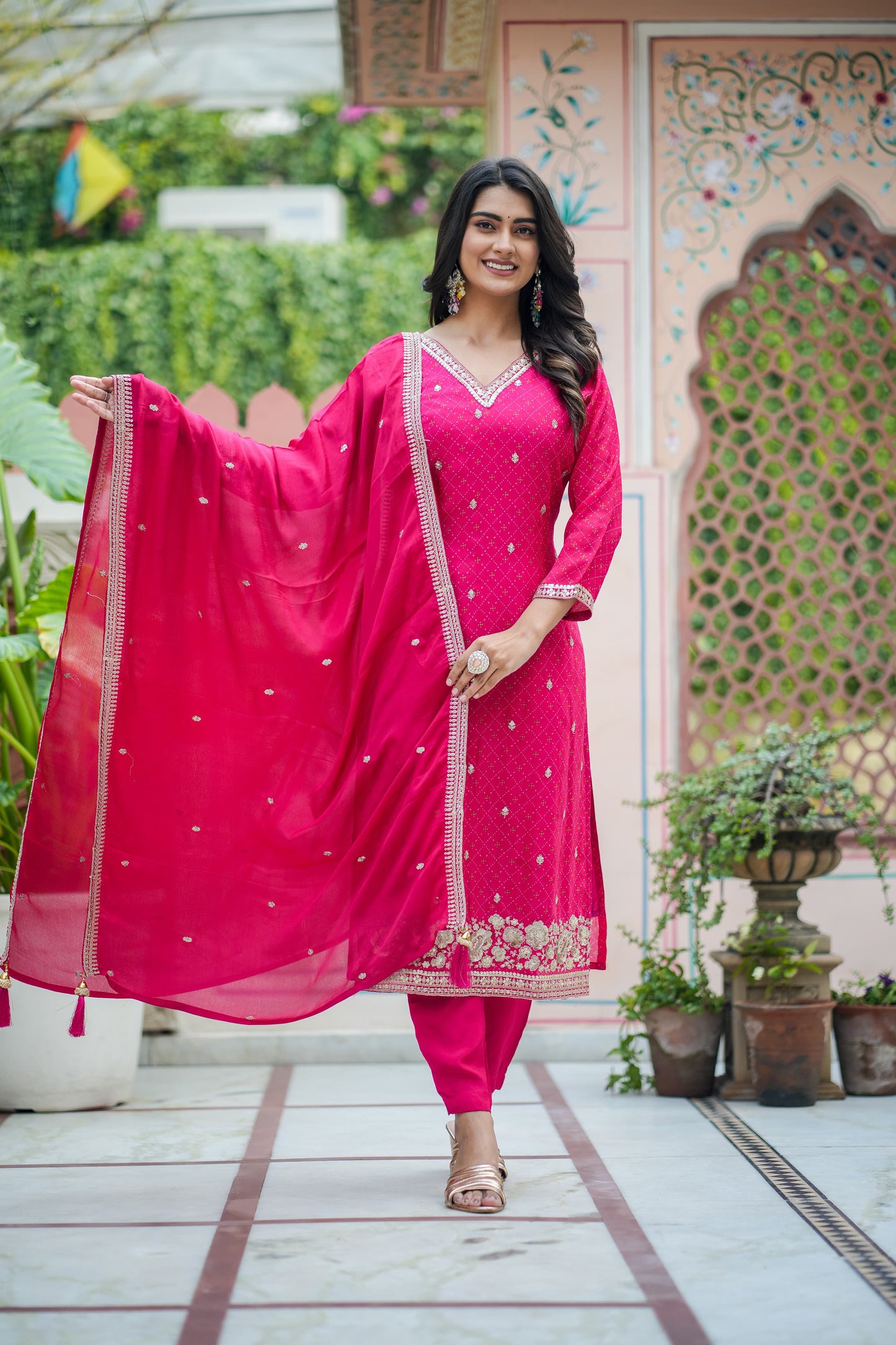 Bandhani pink chinon suit