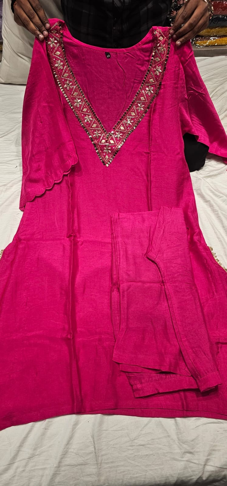 Premium pink Pure chandari silk
A-Line Kurta With Pant & Buster