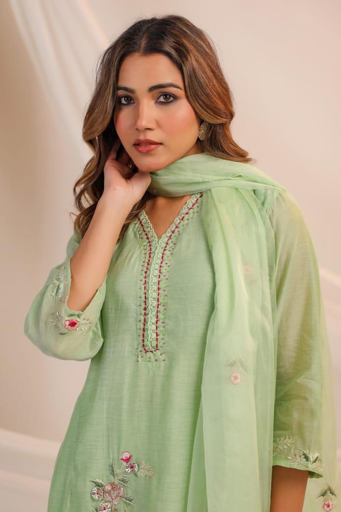Green mul chandari suit